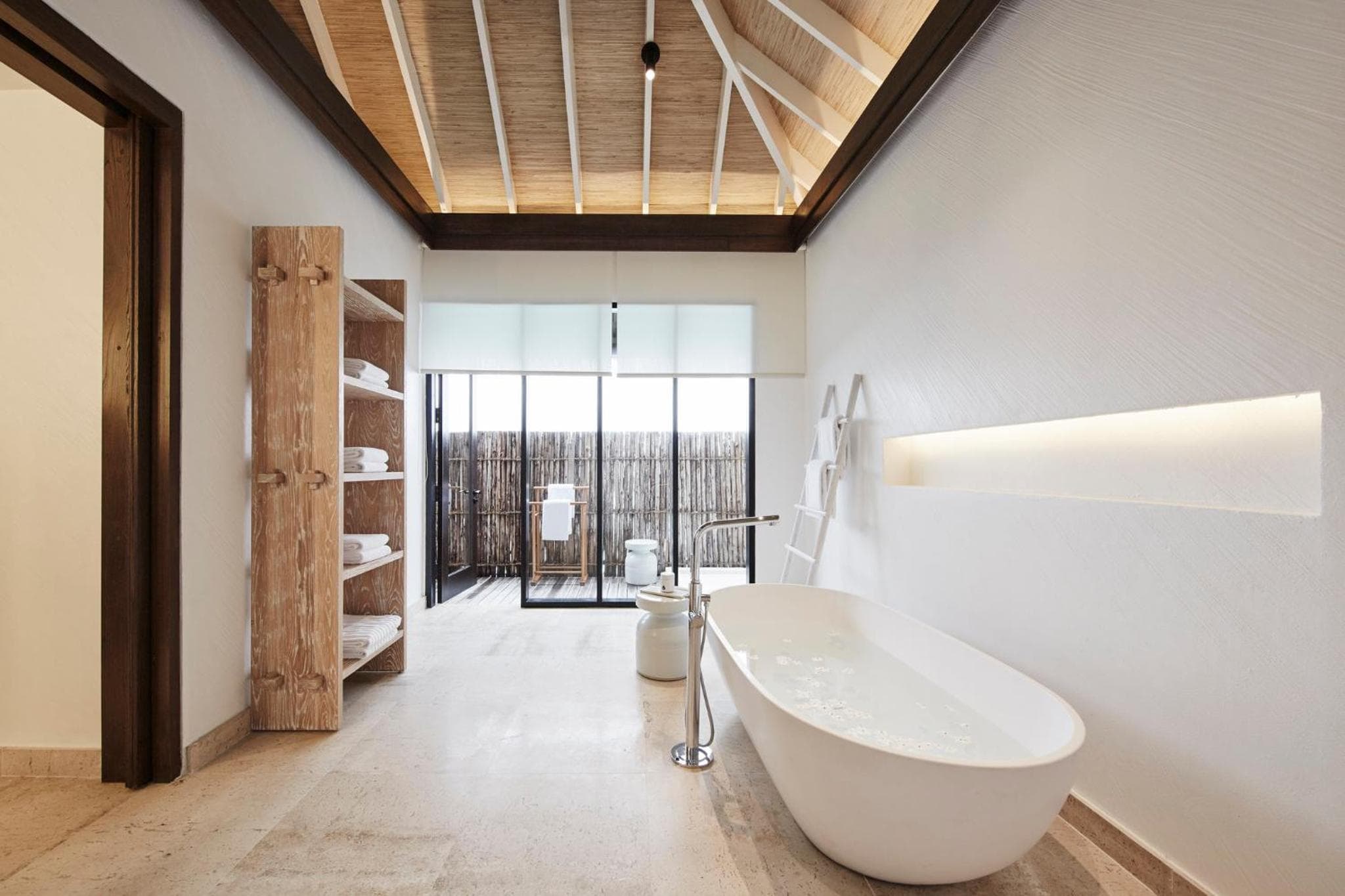 COMO Maalifushi - View 40