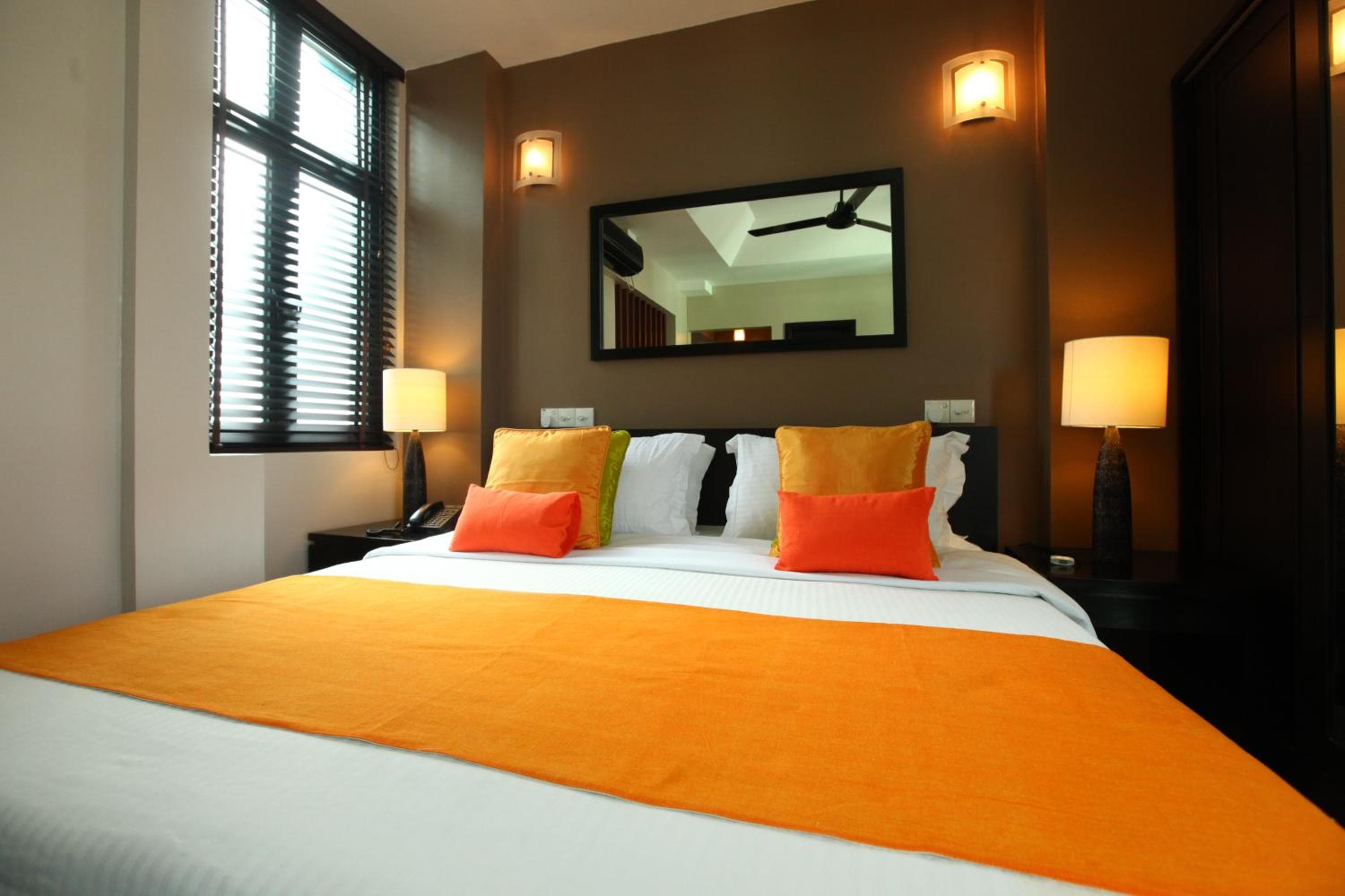 The Beehive - View 15