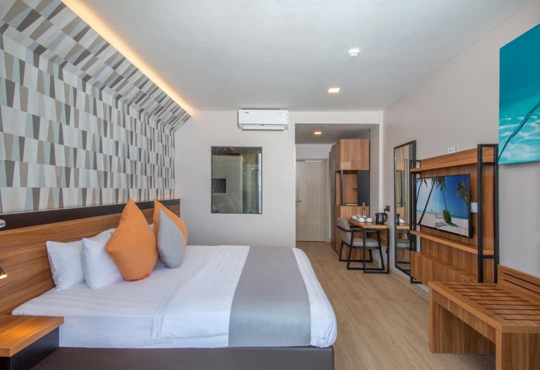 Triton Prestige Seaview and Spa - View 4