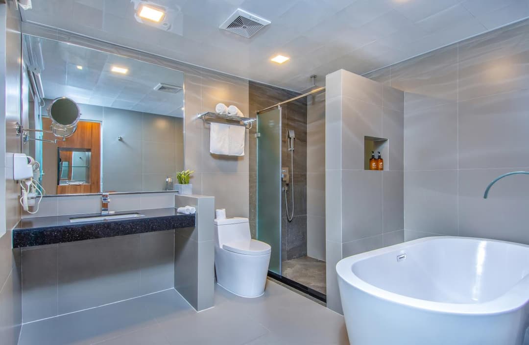Triton Prestige Seaview and Spa - View 13