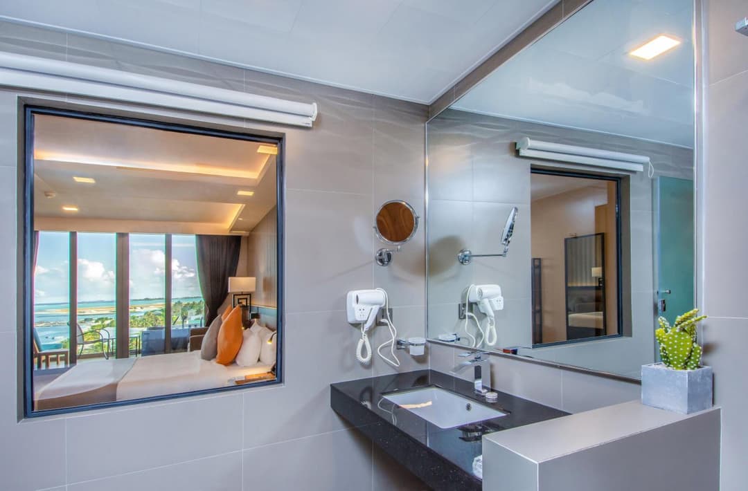 Triton Prestige Seaview and Spa - View 39