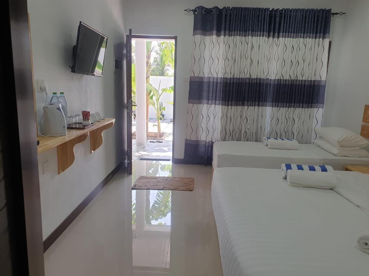 Summer Sky Thoddoo - View 30