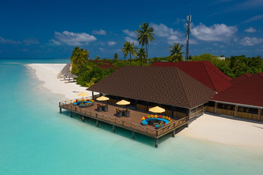 Dhigufaru Island Resort - View 9