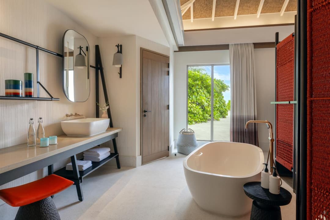 Intercontinental Maldives Maamunagau Resort with Club benefits by IHG - View 173