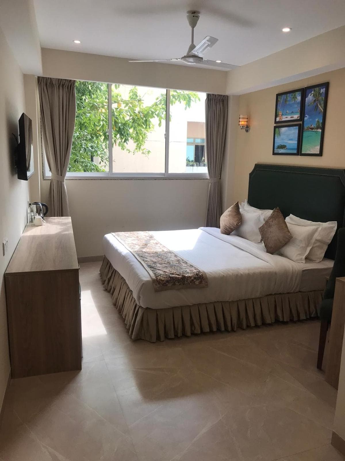 Hotel Flora - View 50