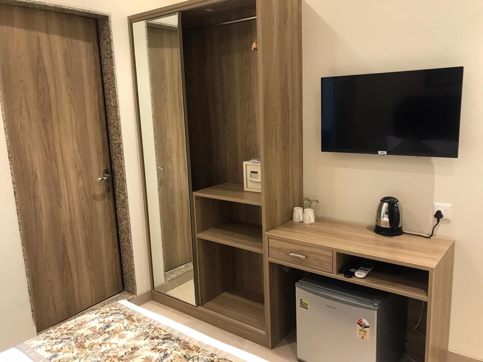 Hotel Flora - View 53