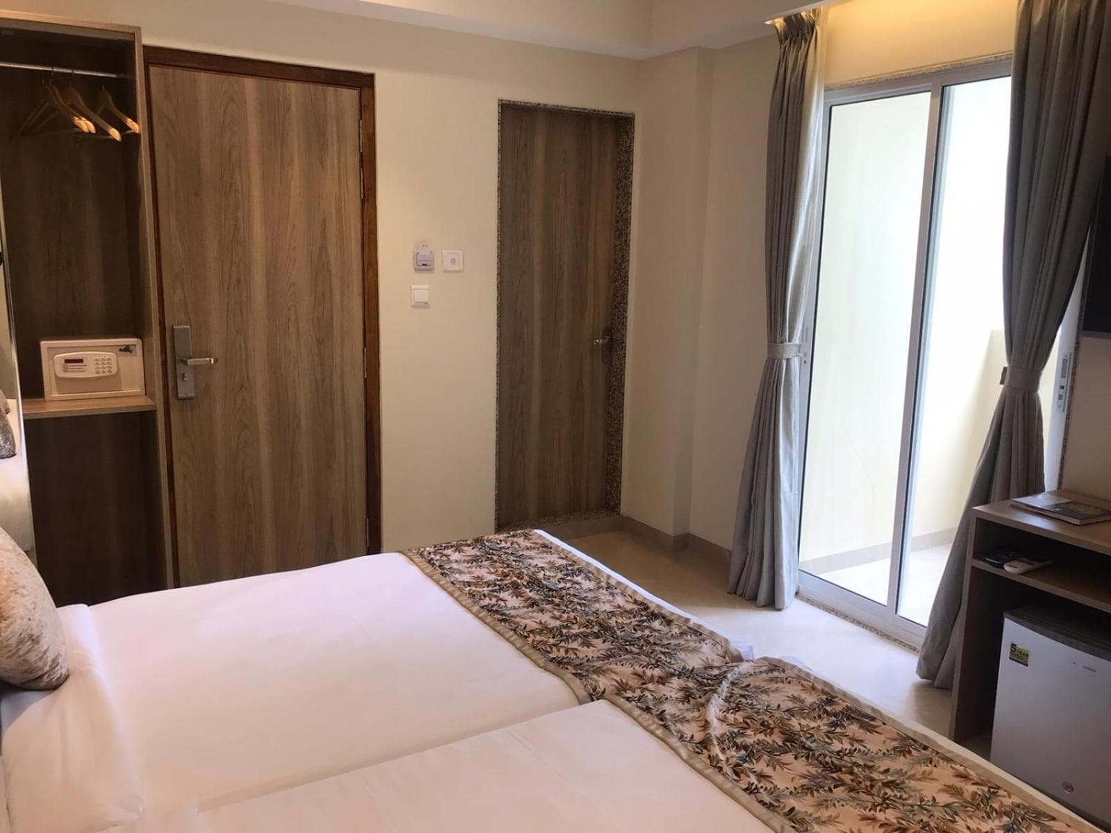 Hotel Flora - View 57