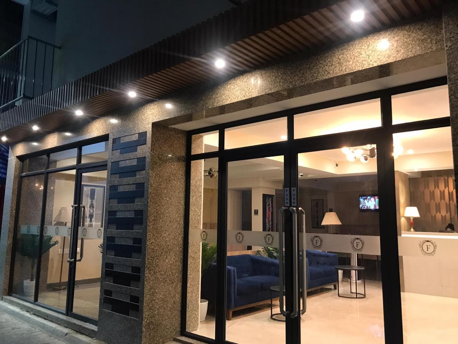 Hotel Flora - View 69