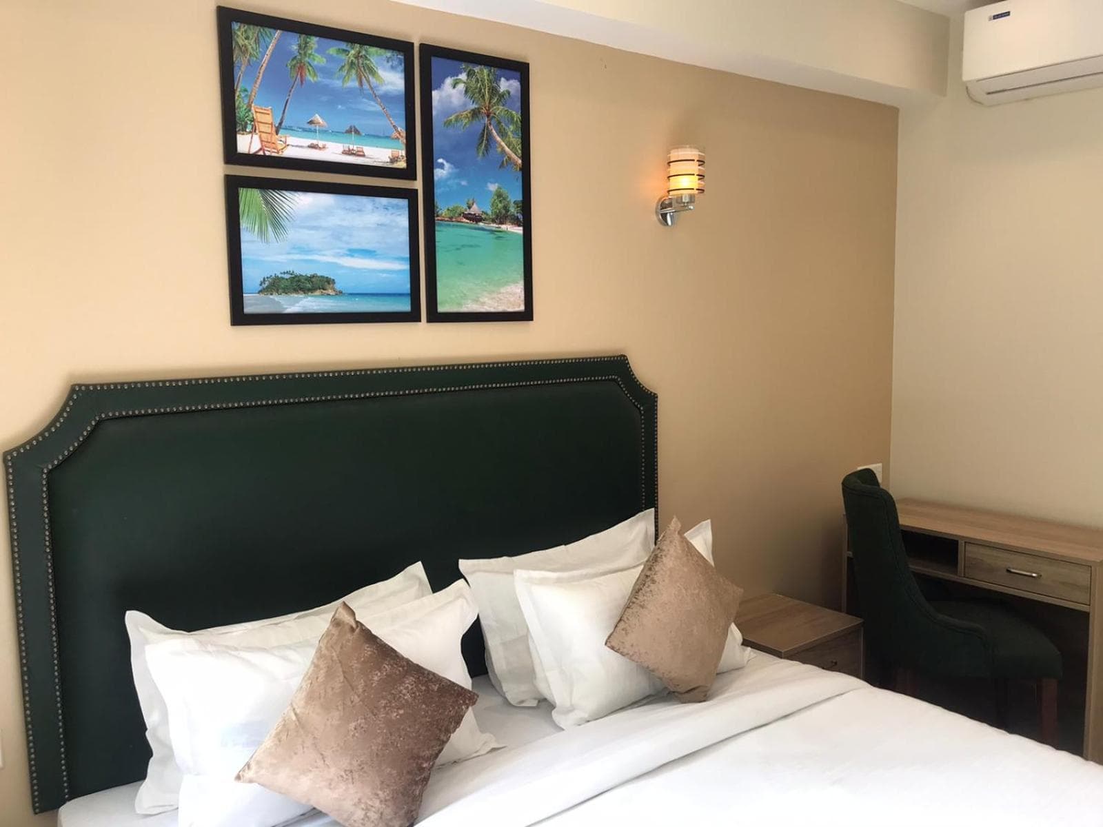 Hotel Flora - View 78