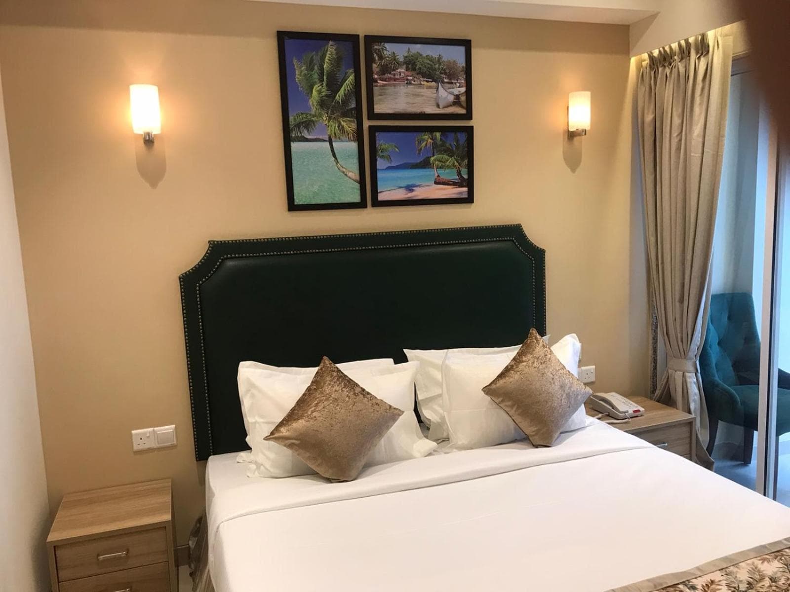 Hotel Flora - View 84