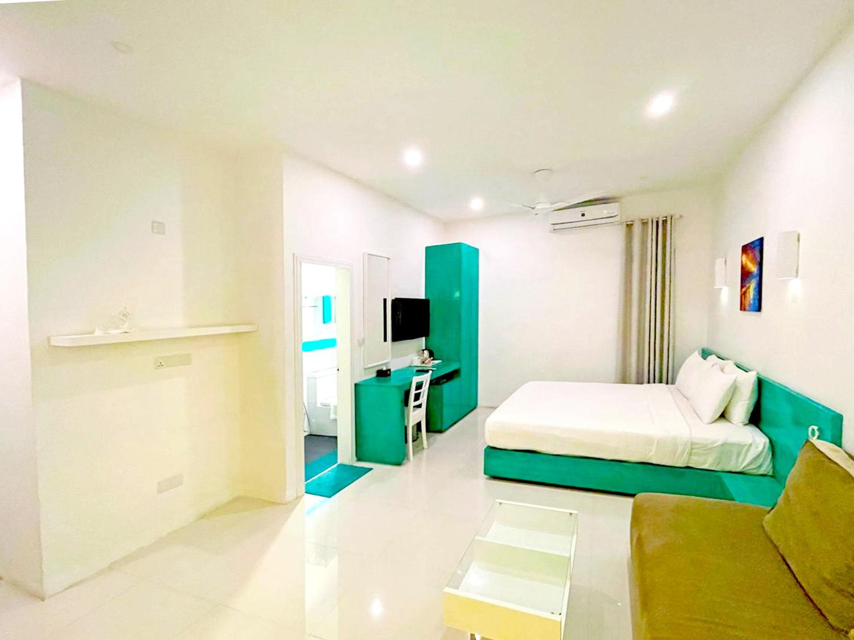 Planktons Beach - View 35