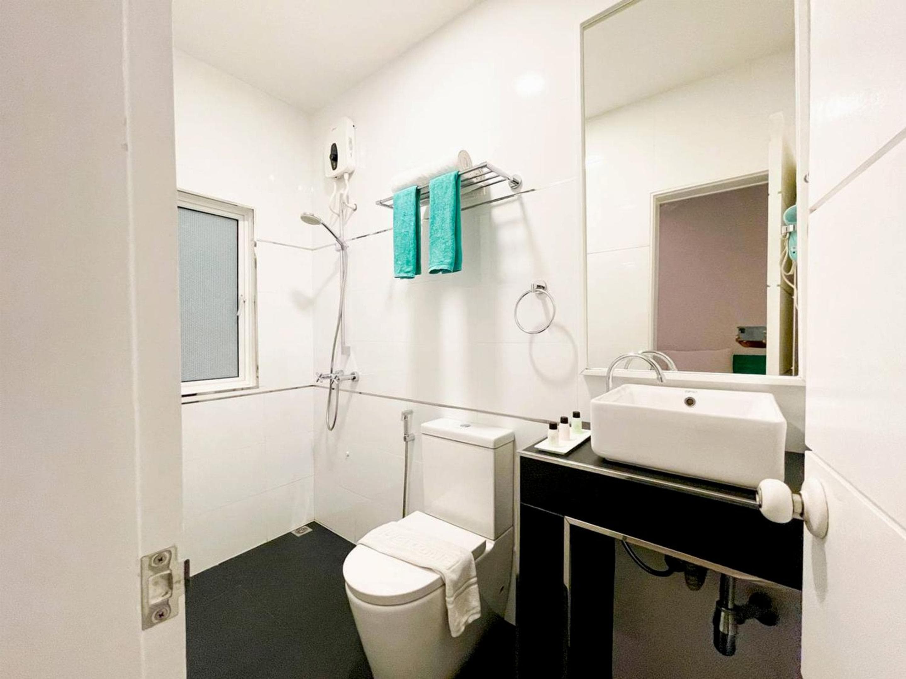 Planktons Beach - View 40