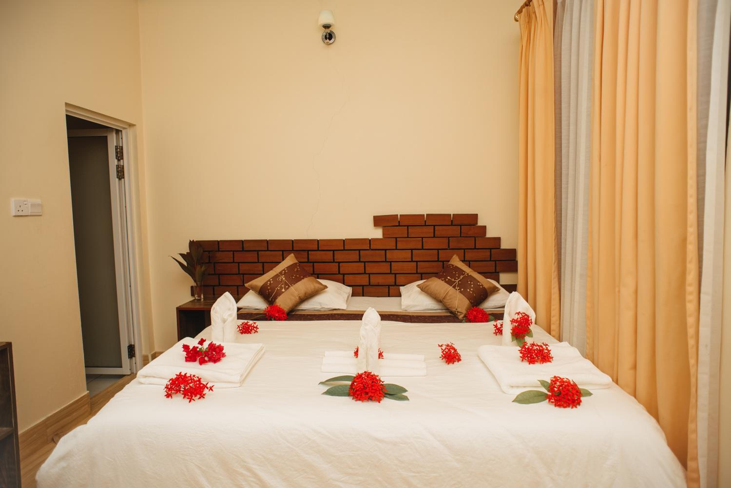 Summer Vibes Beach Front - View 98