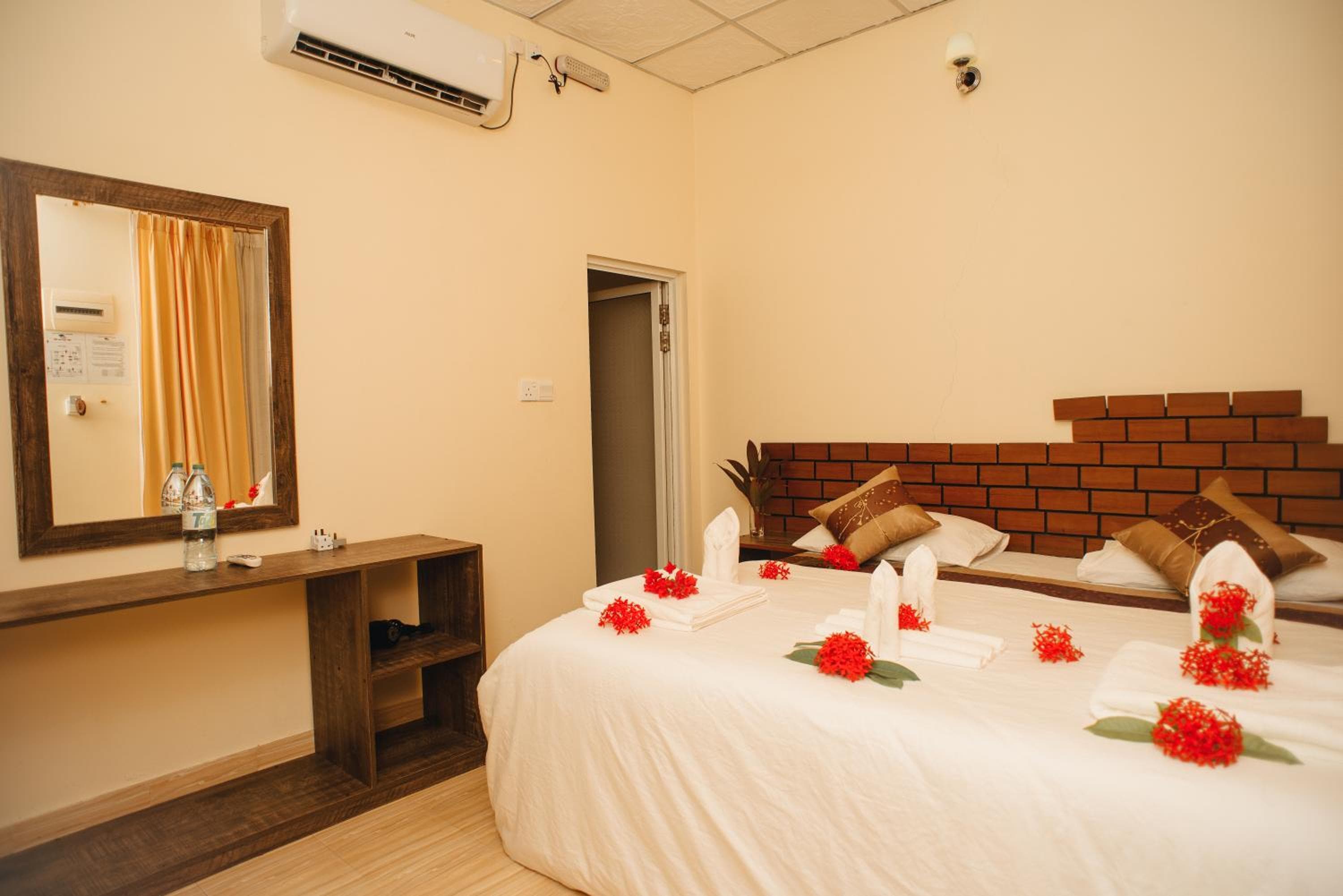 Summer Vibes Beach Front - View 38