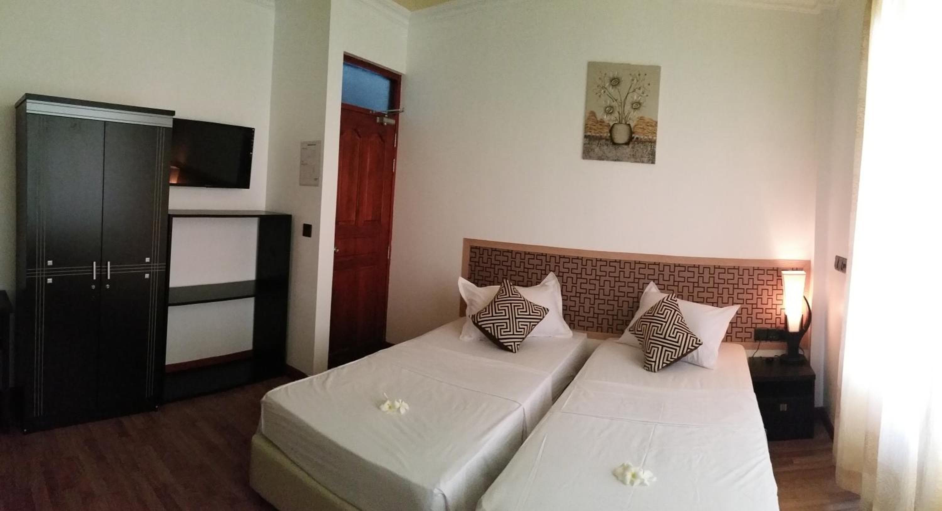 Sevinex Inn - View 85