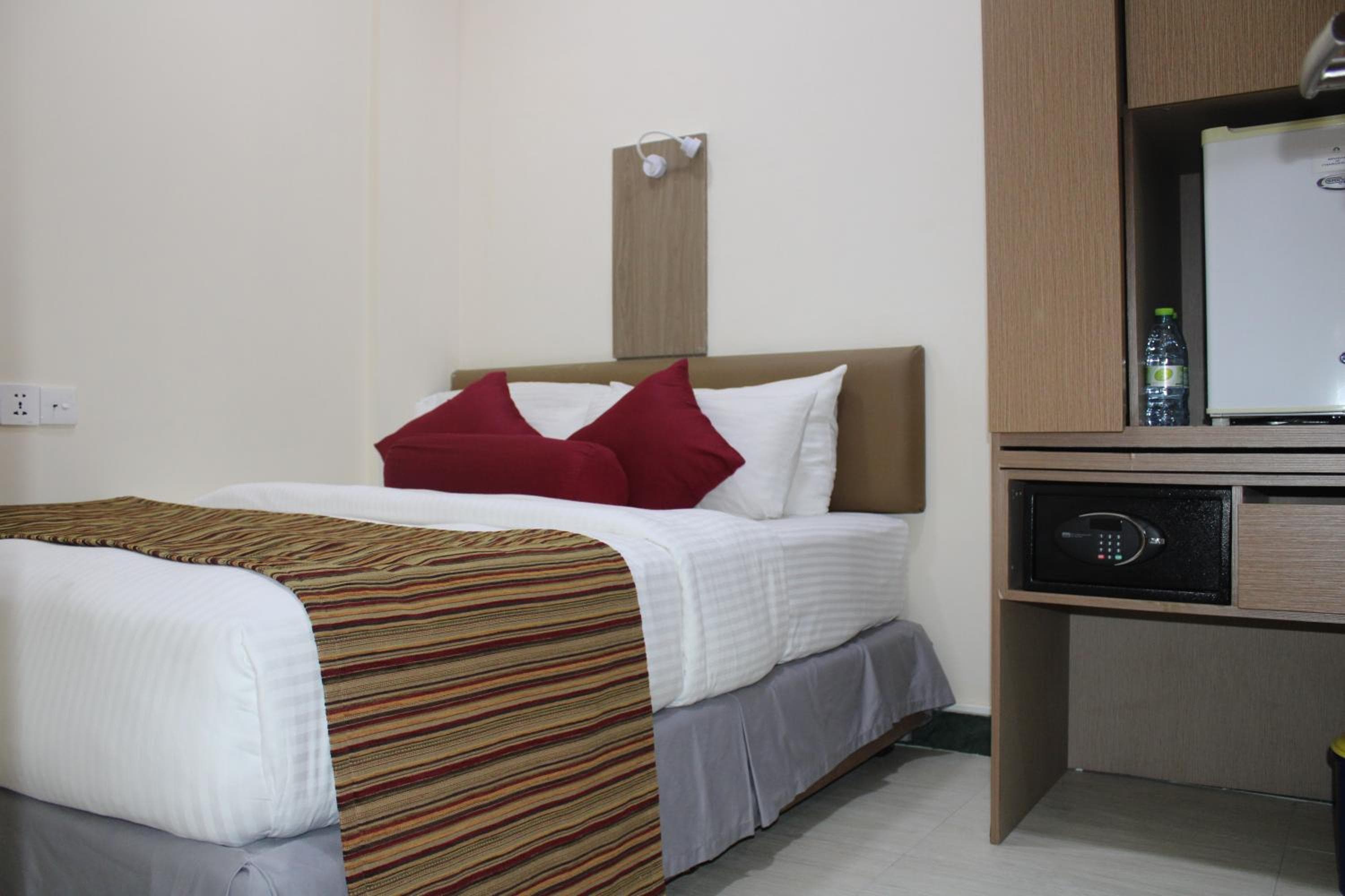 Beehive Central - View 14