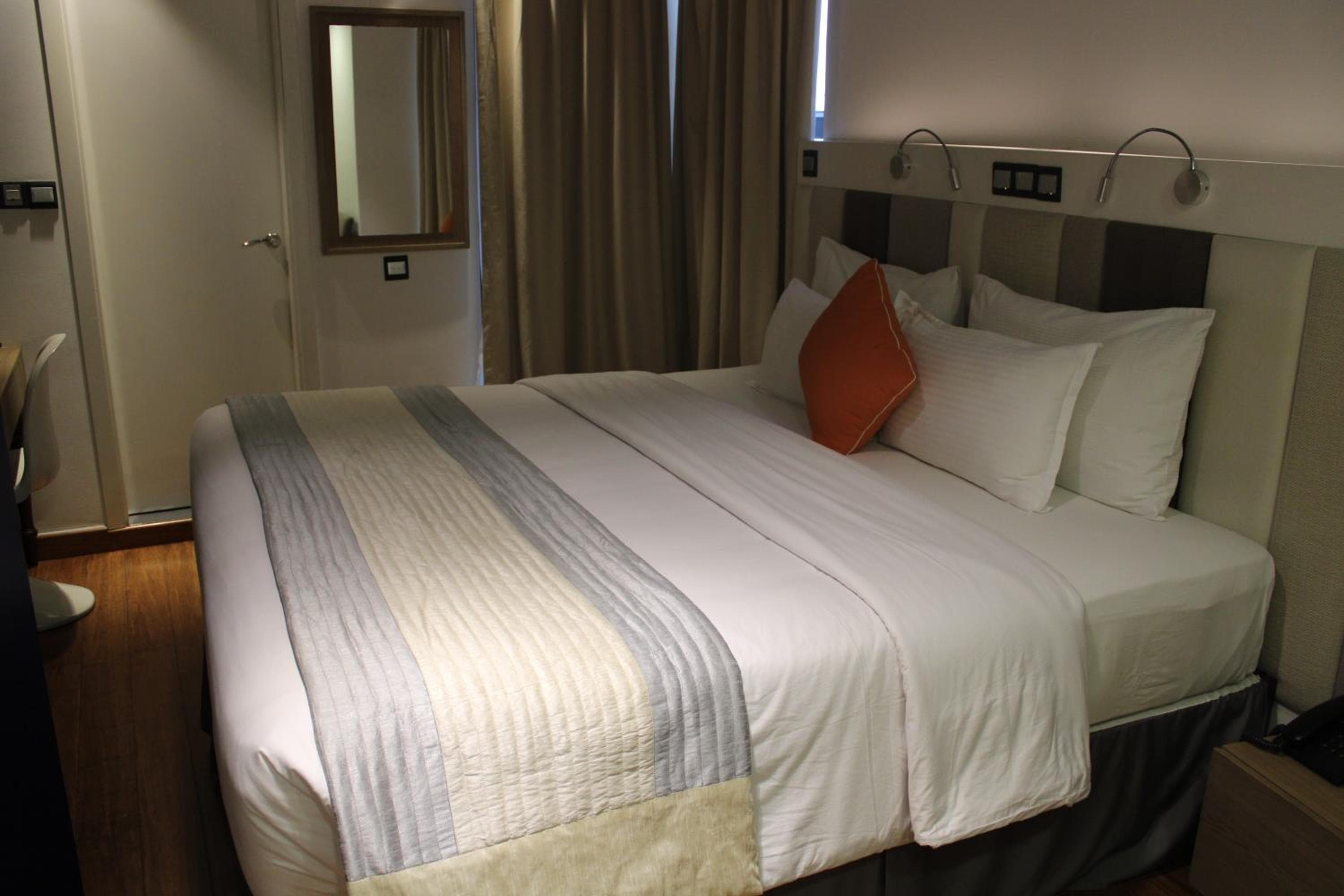 Beehive Premier - View 4