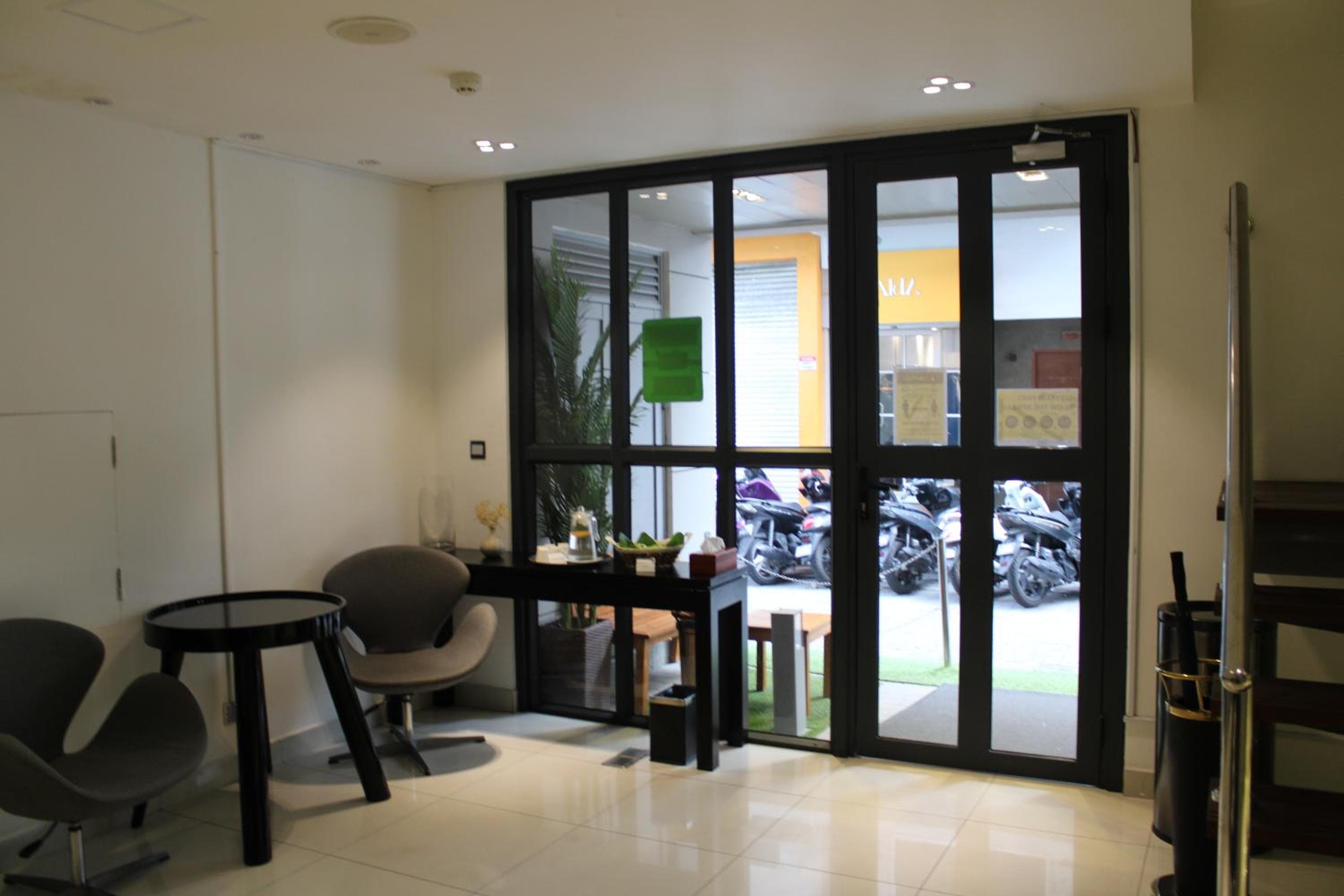 Beehive Premier - View 9