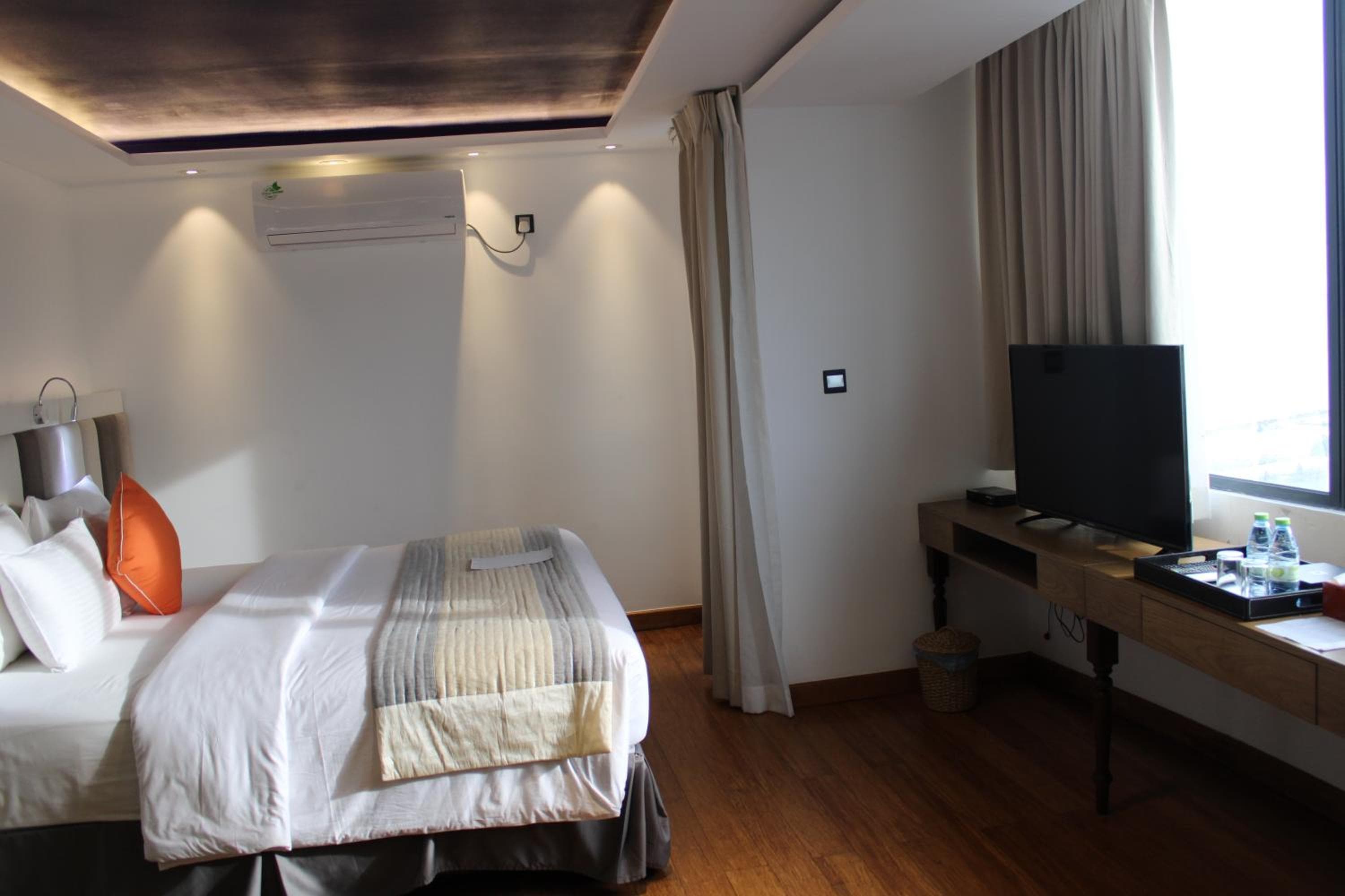 Beehive Premier - View 49