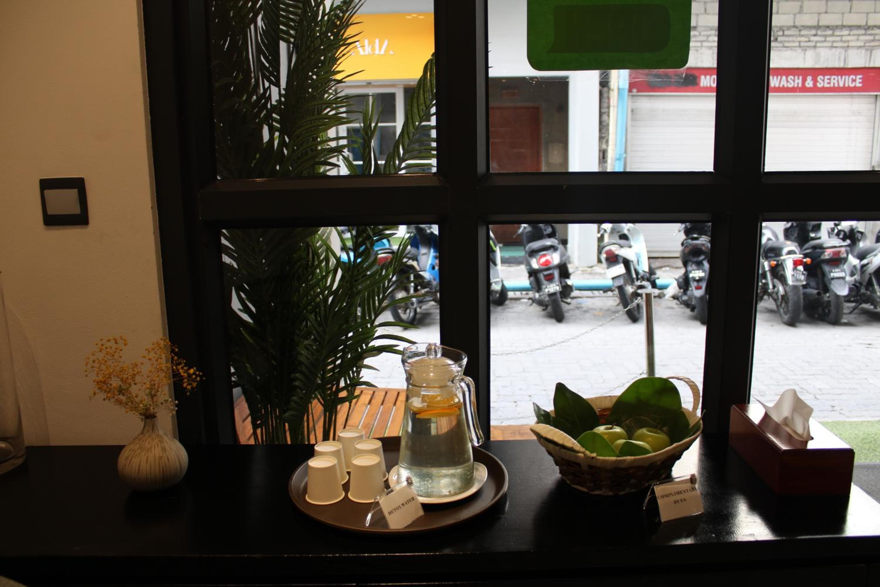 Beehive Premier - View 21