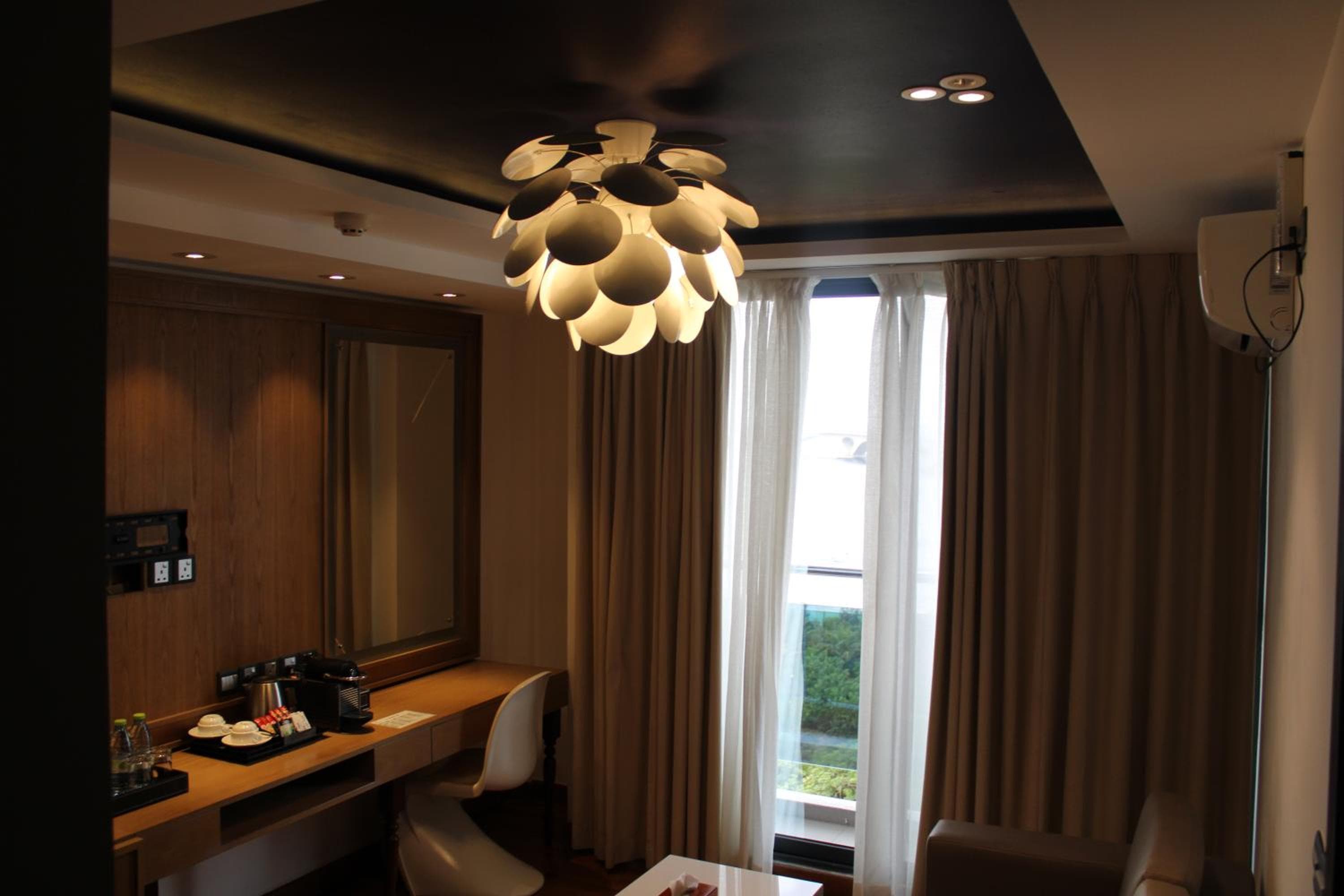 Beehive Premier - View 12