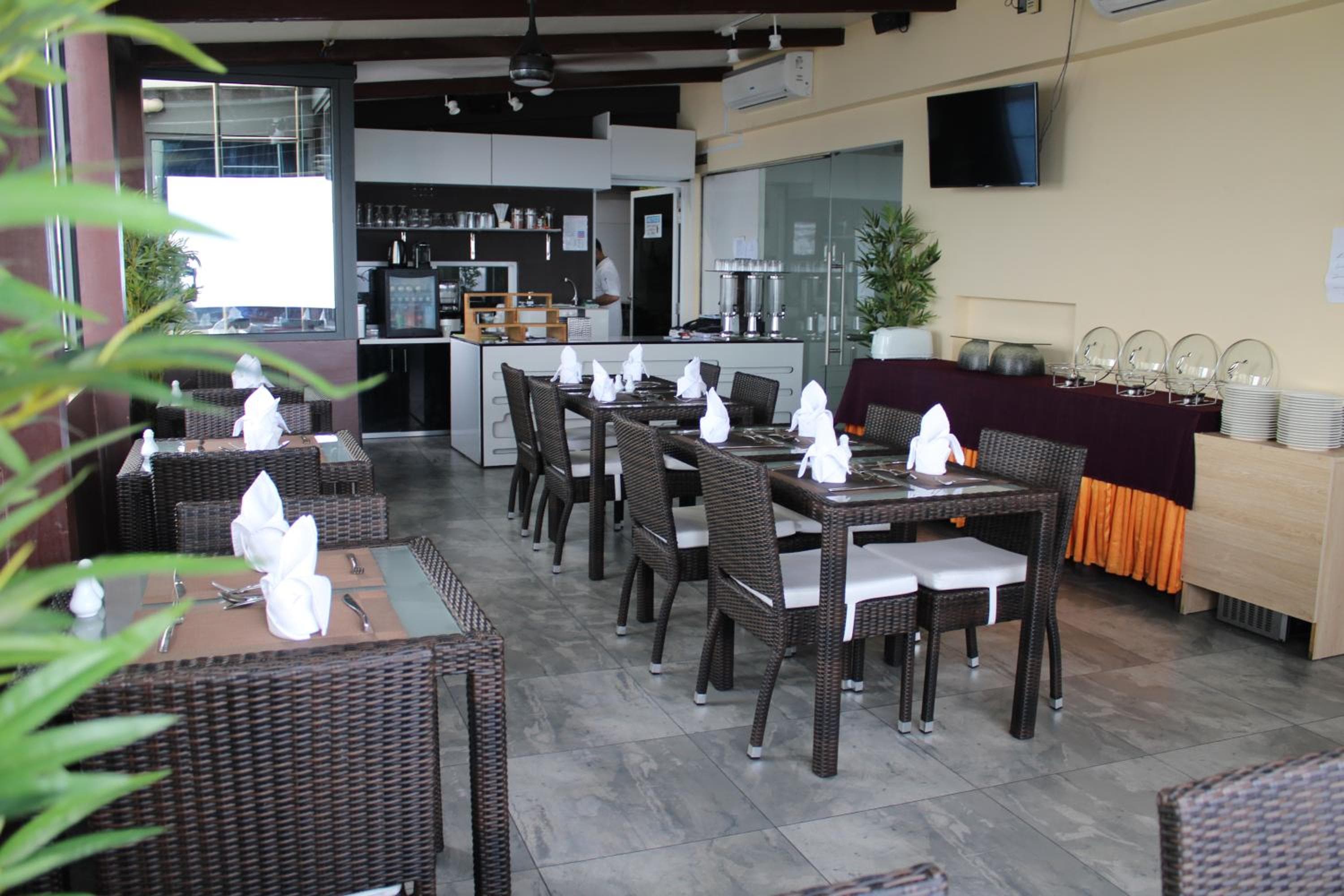 Beehive Premier - View 28