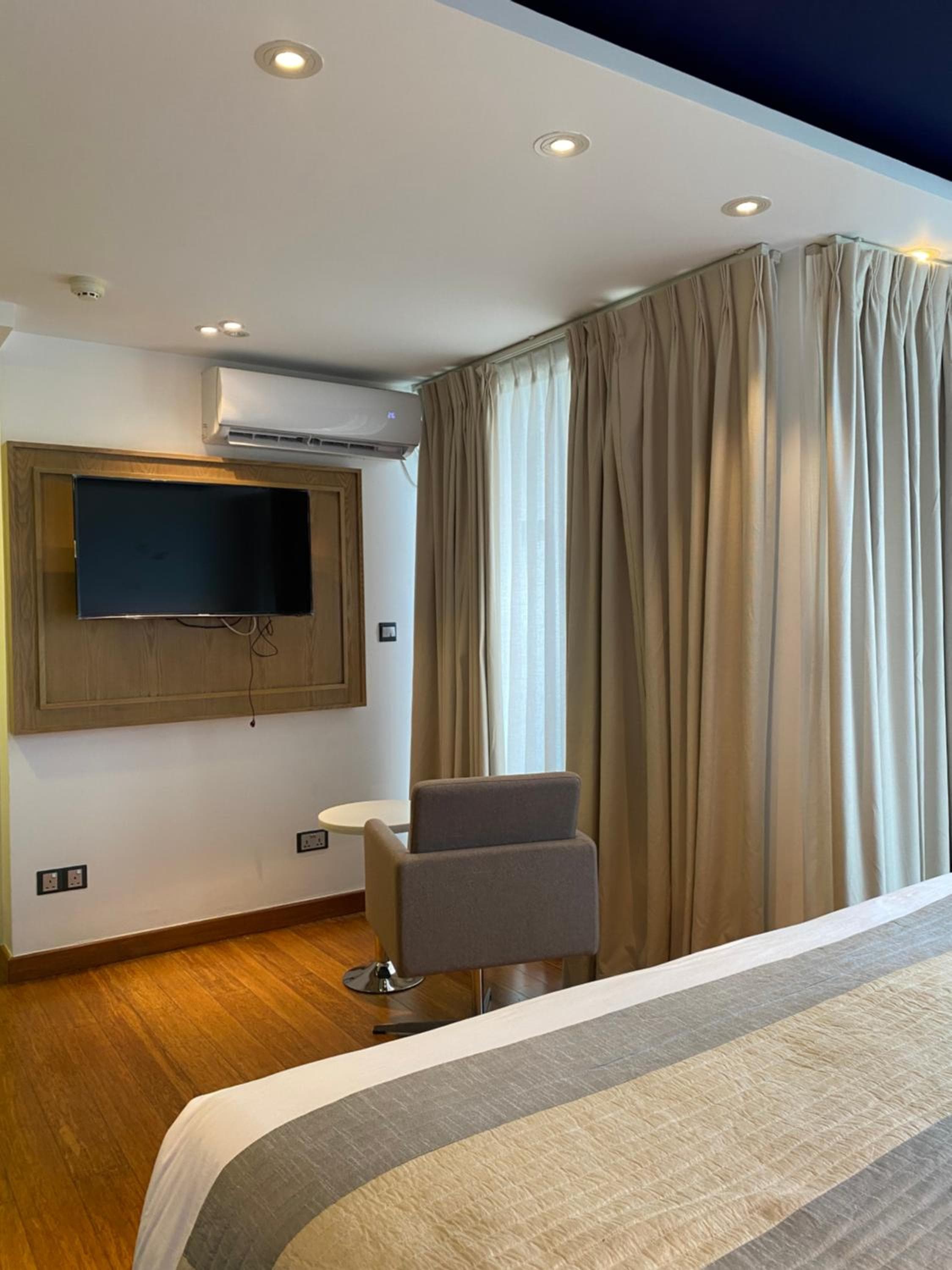 Beehive Premier - View 57