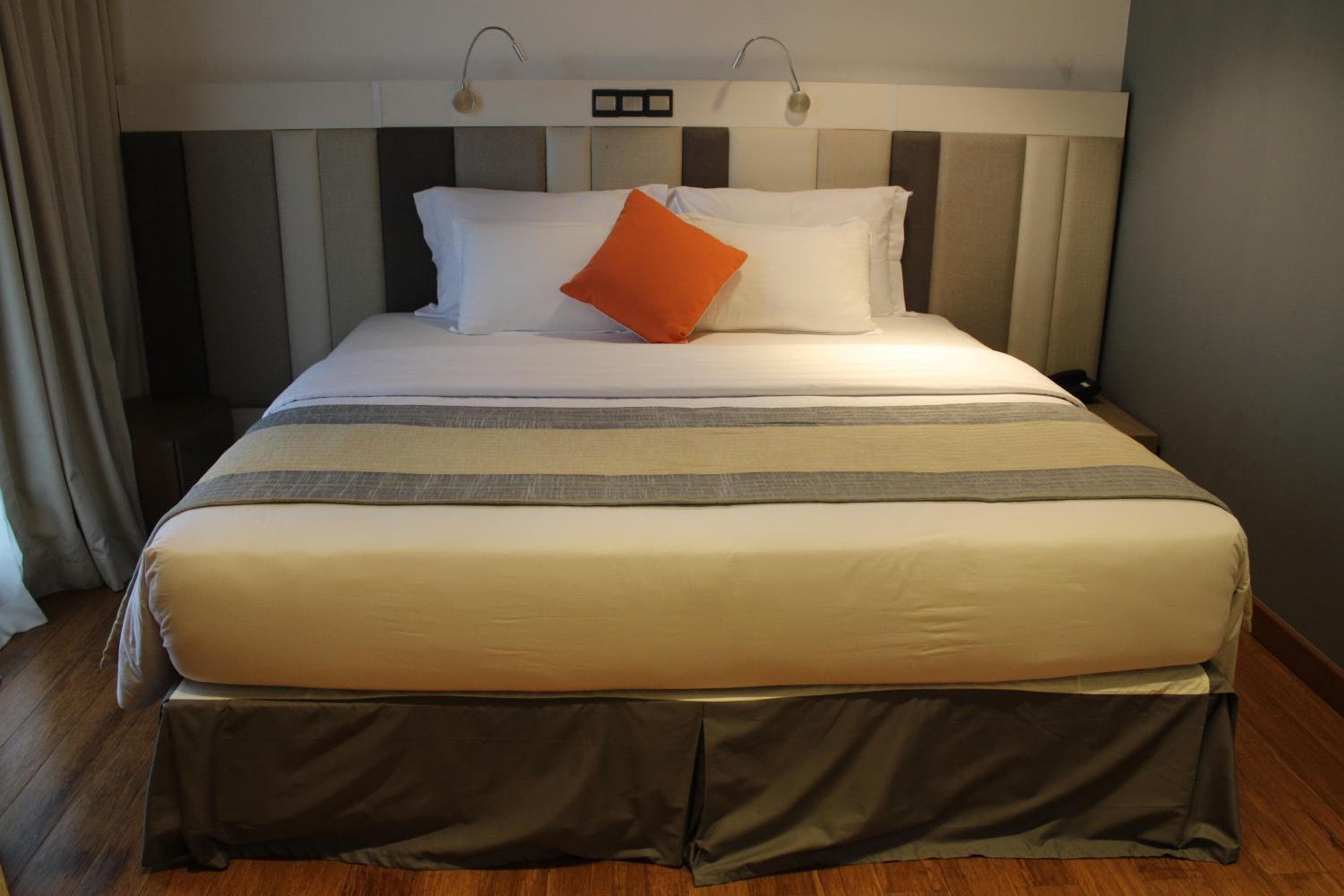 Beehive Premier - View 69