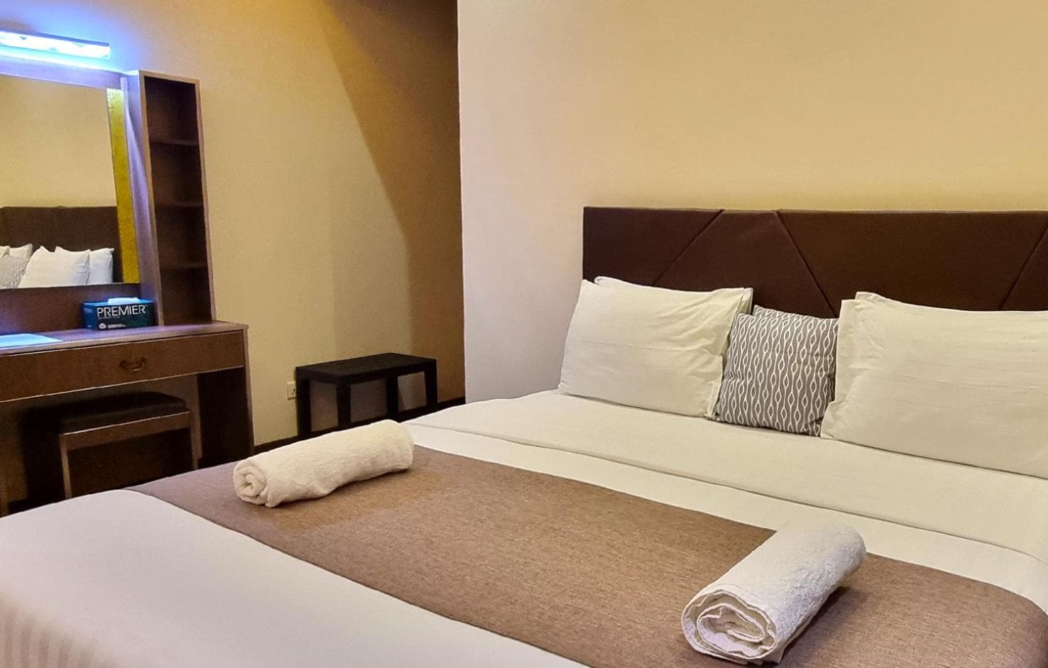 Isle Royal Inn - View 72