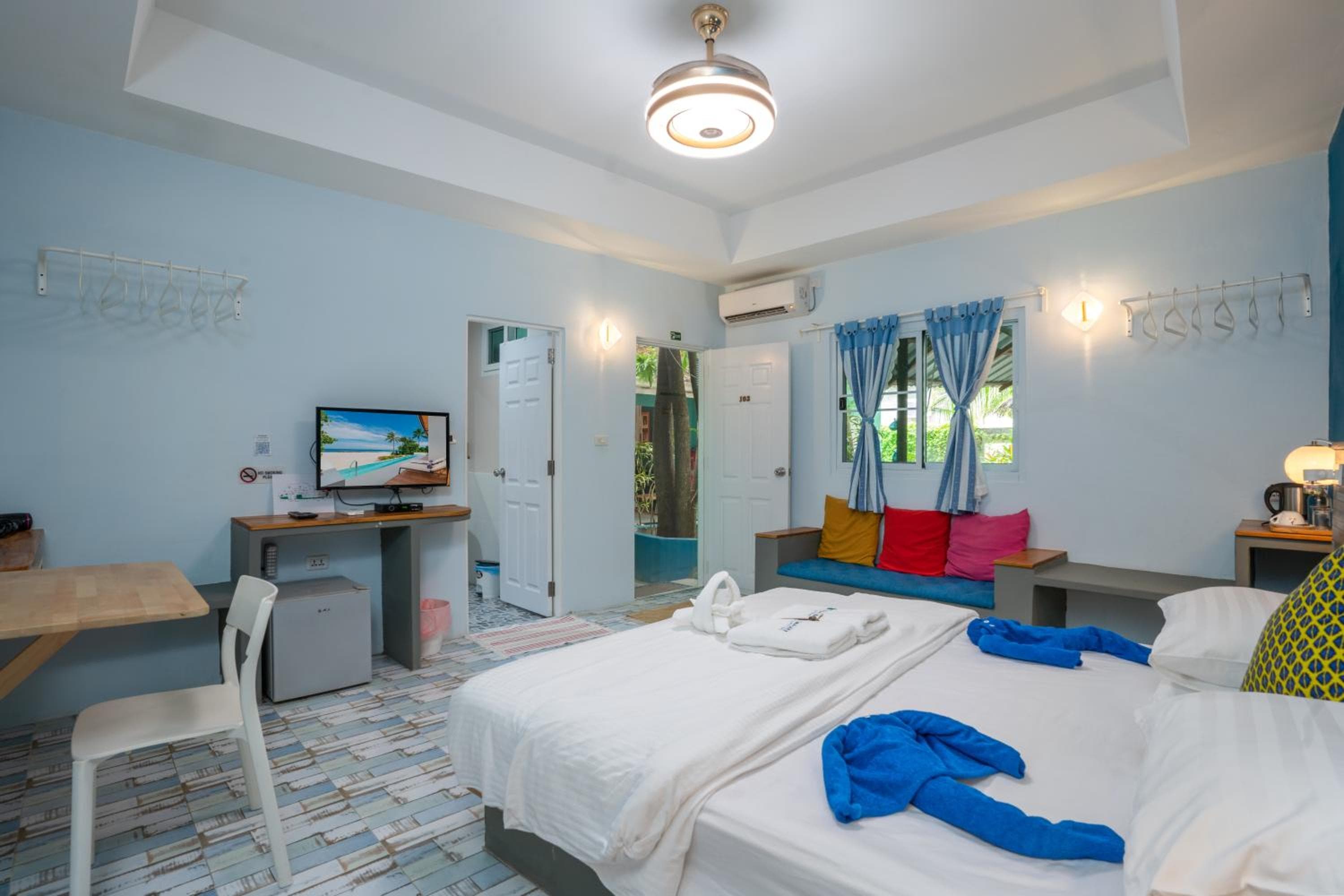 SeaLaVie Inn - View 53