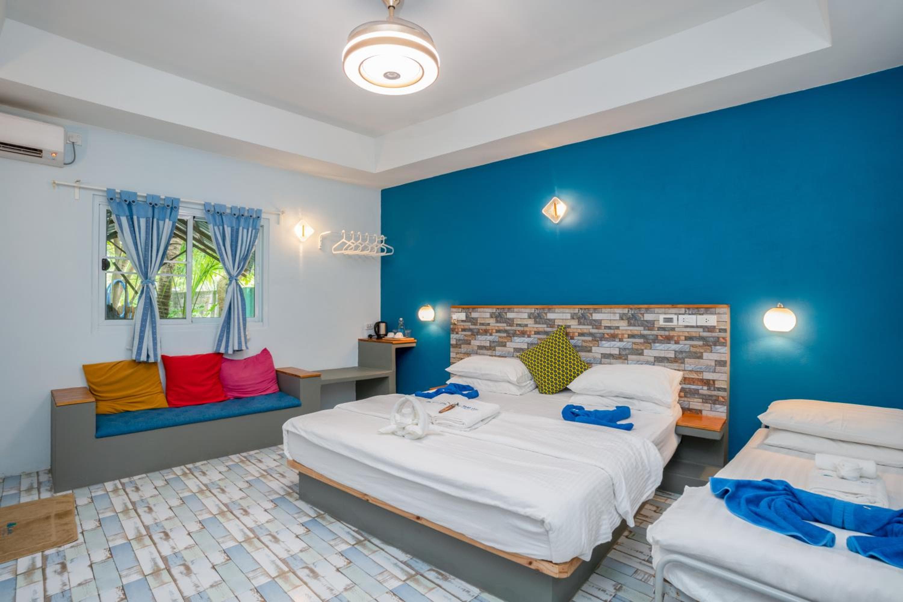 SeaLaVie Inn - View 55