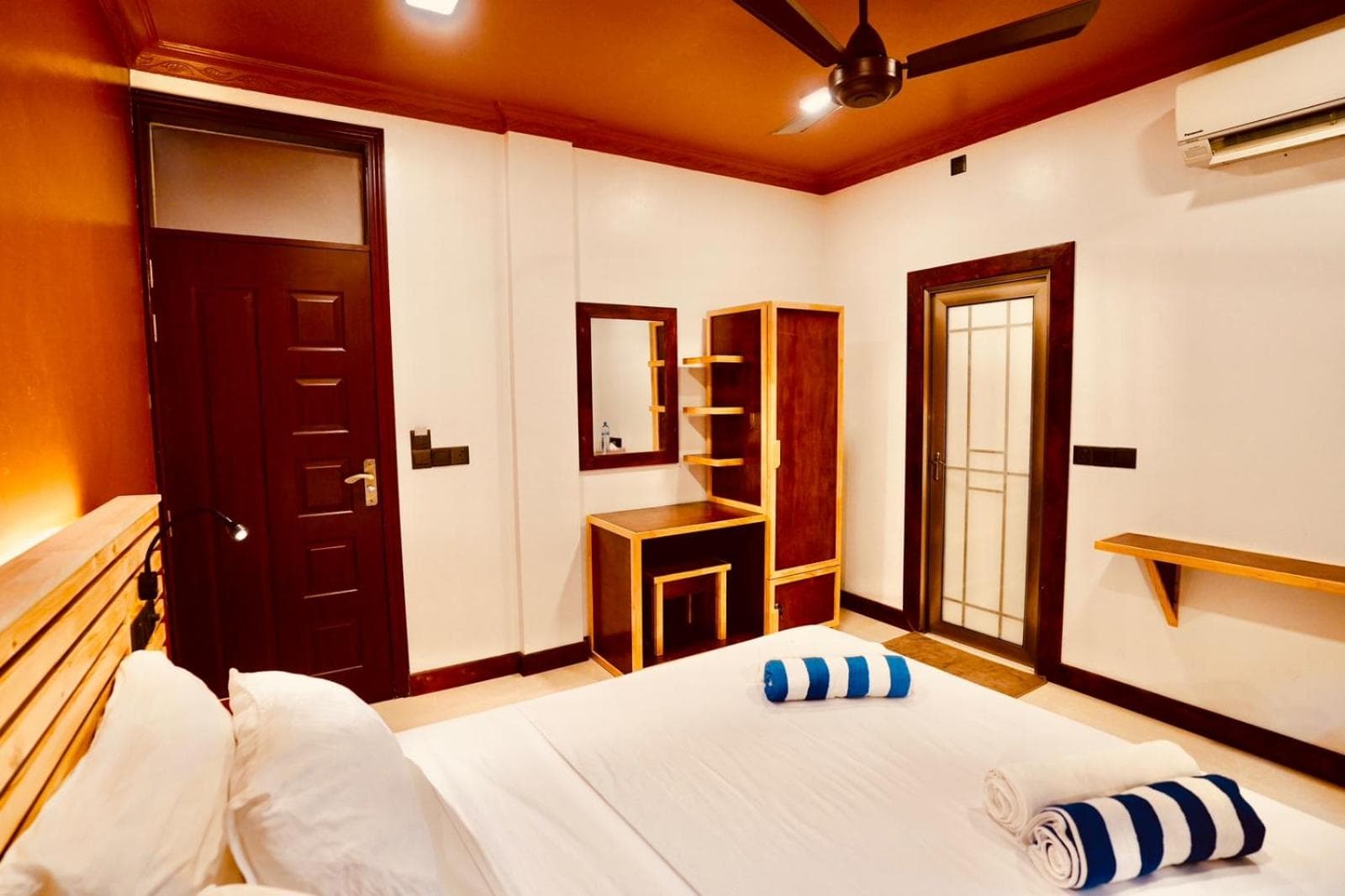 Captal Island Villa - View 14