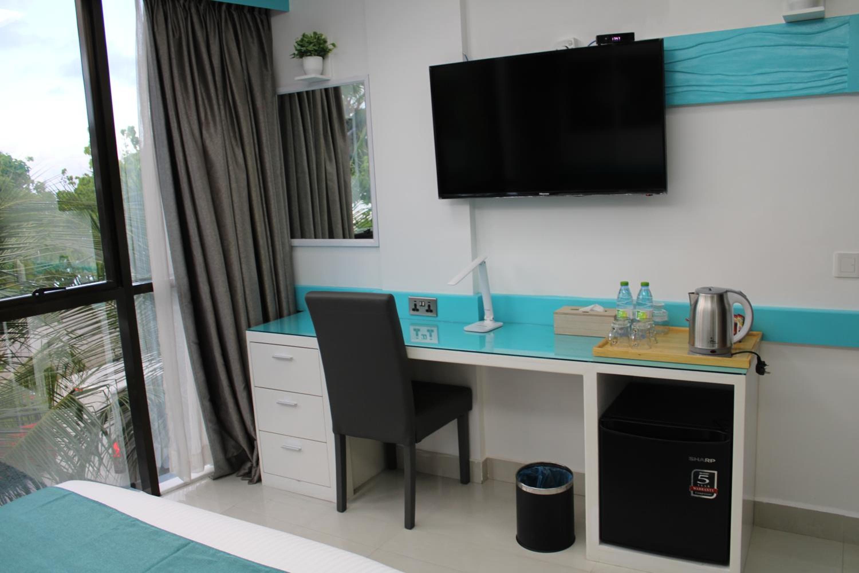 The Hive Beach - View 24