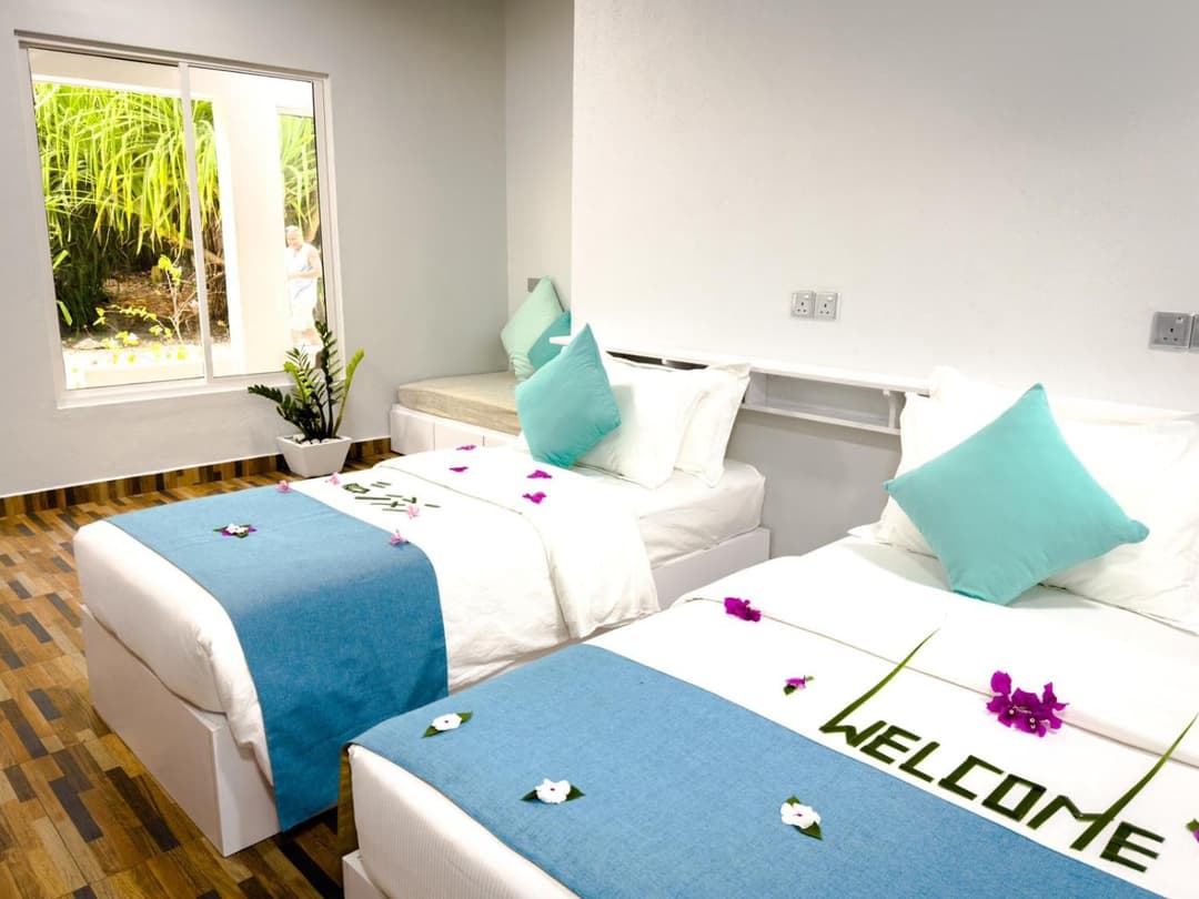Island Luxury Dive Hotel - Fulhadhoo - View 2
