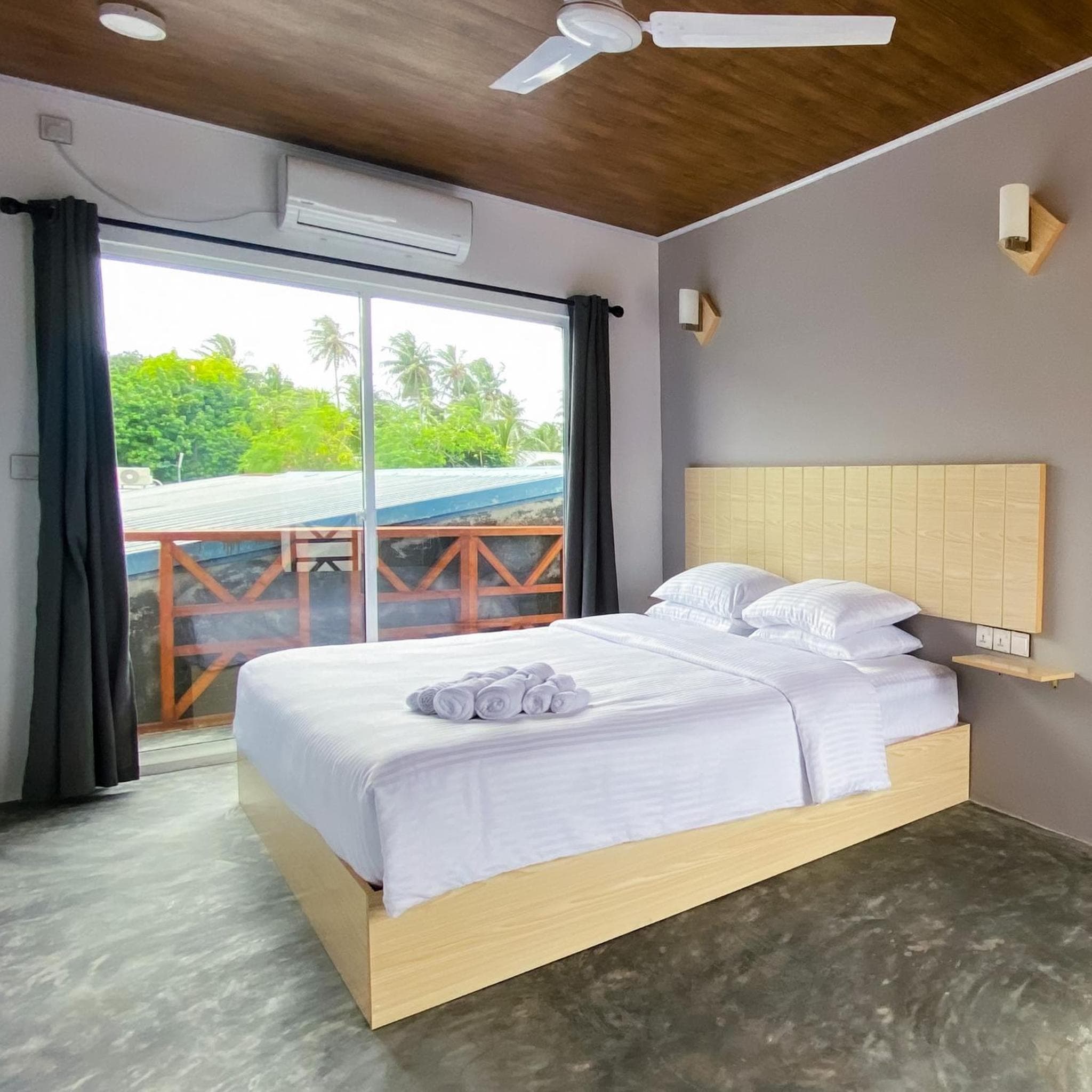 The Zen Den - View 24