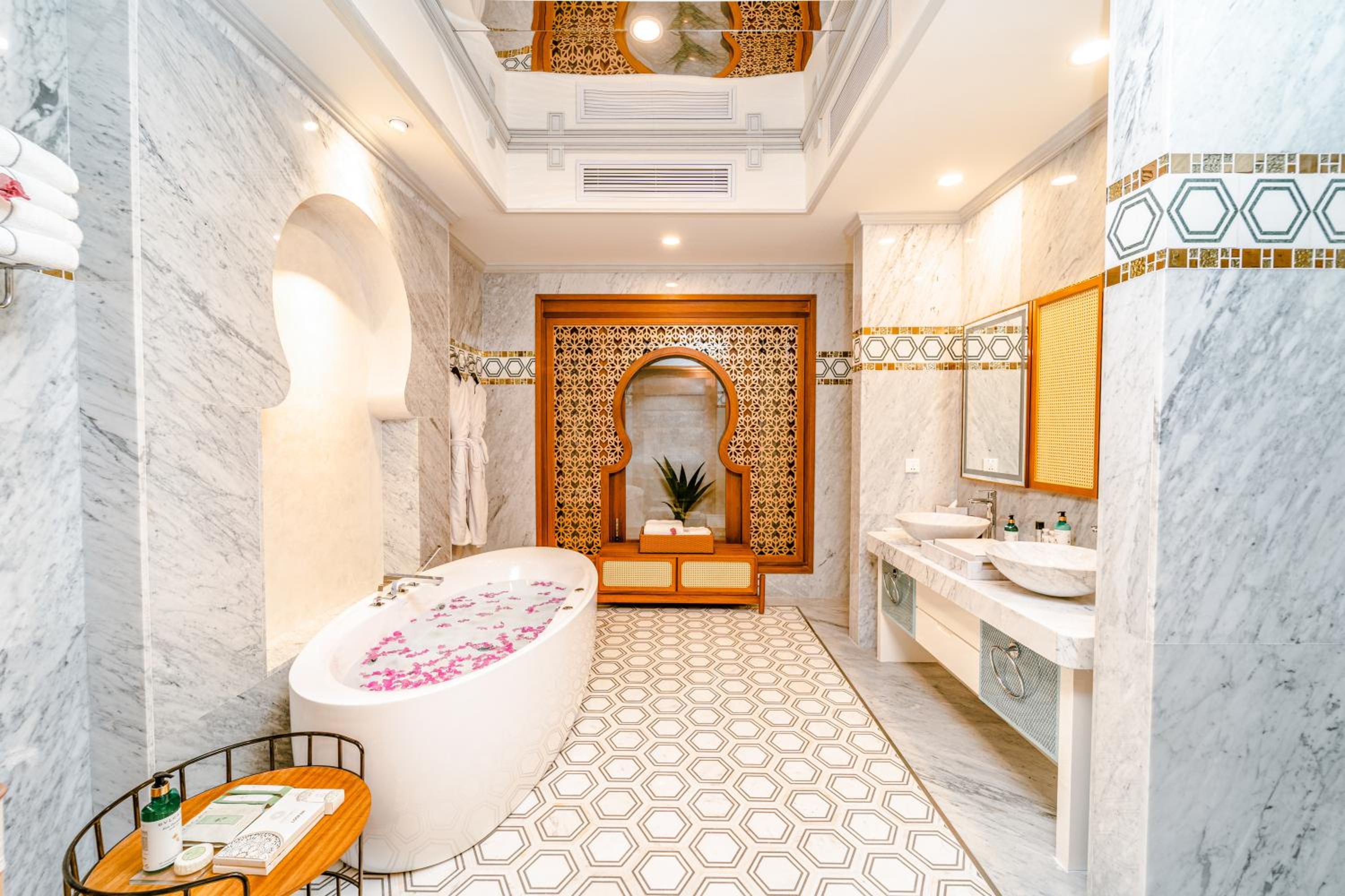 Hideaway Beach Resort & Spa - FREE SHARED CHARTER FLIGHT for two on stays of 7 or more nights from September 2025 until 23rd December 2026 - View 57