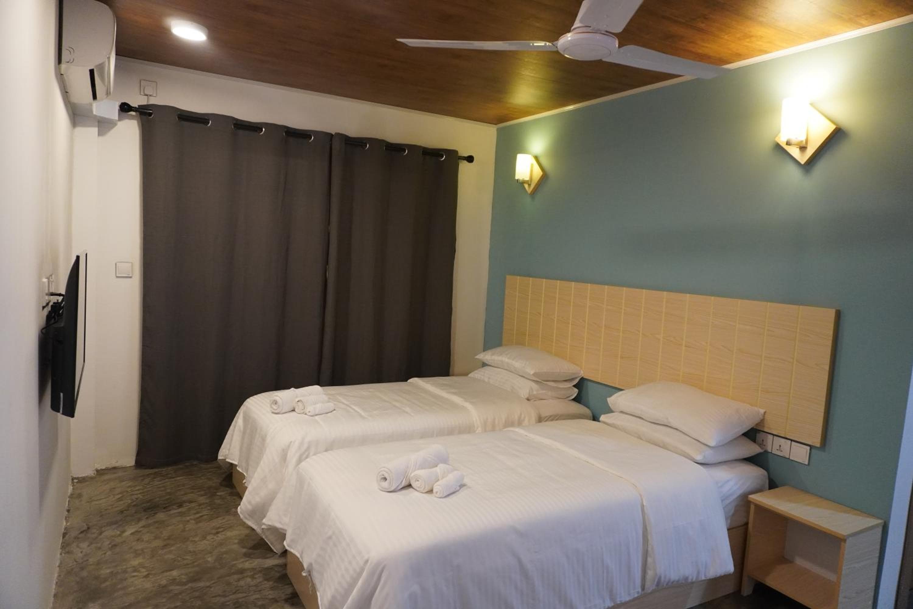 The Zen Den - View 53