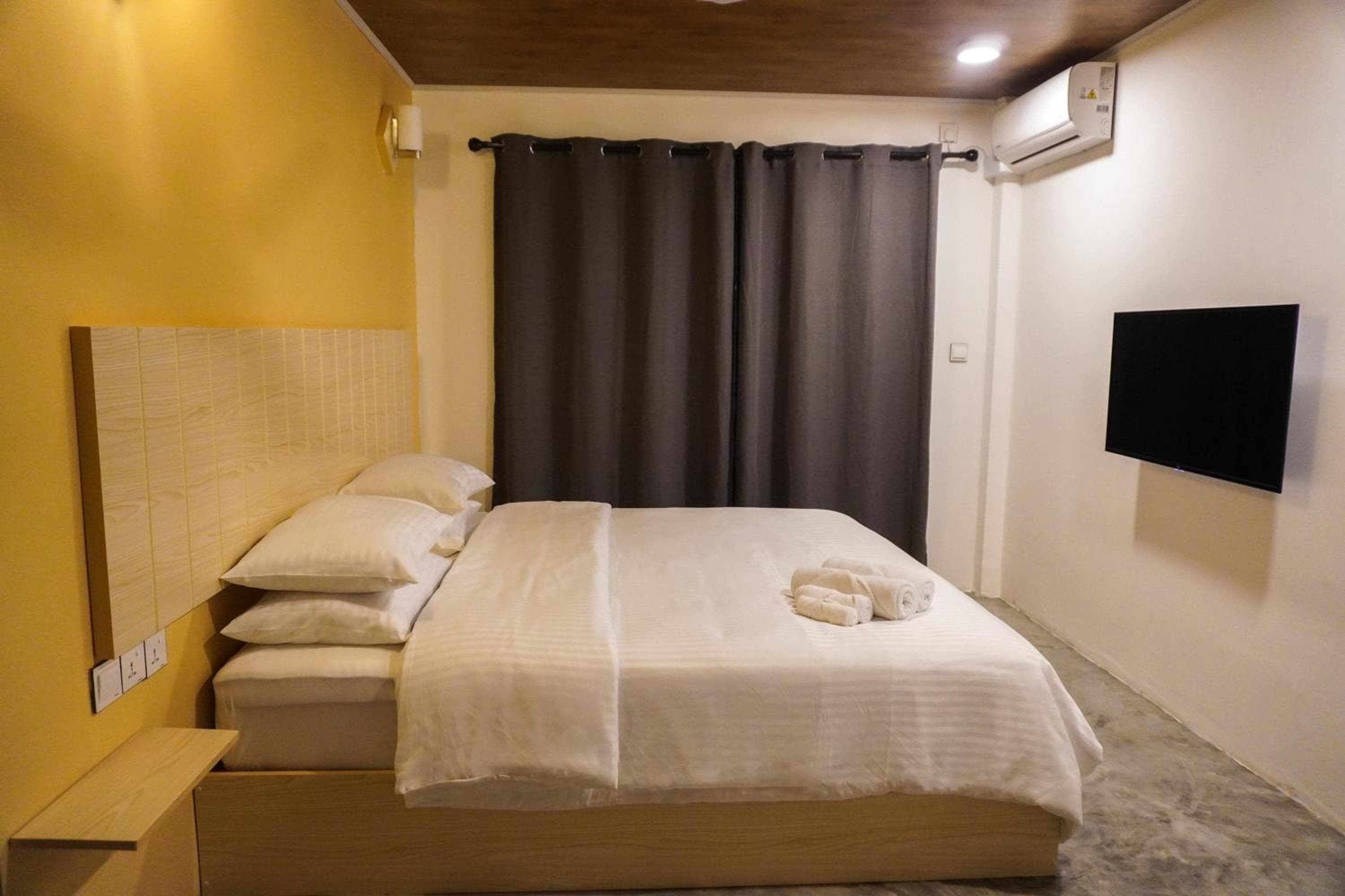 The Zen Den - View 54