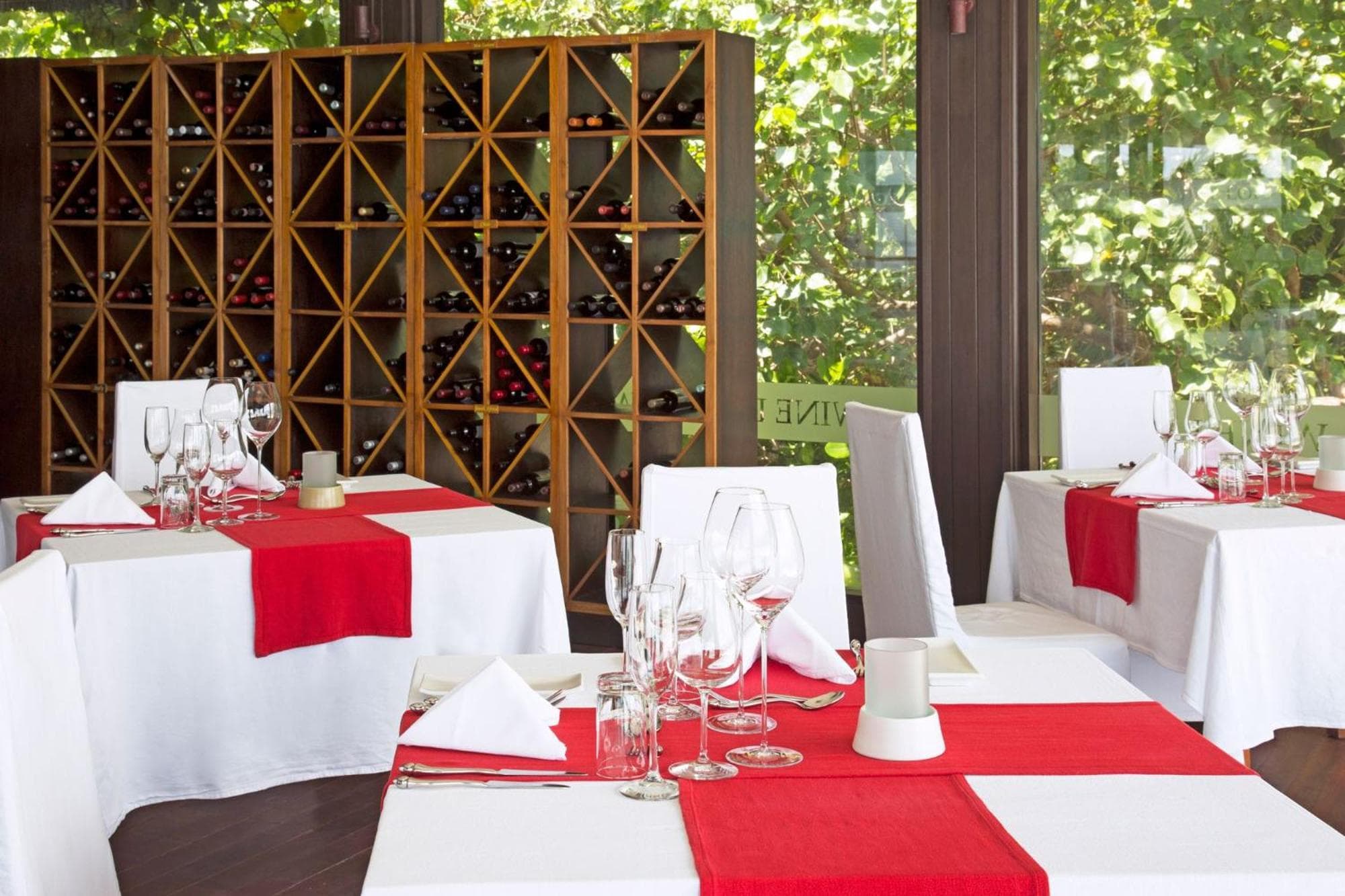 Coco Bodu Hithi - 50 percent off shared roundtrip Speedboat for stays from 1 Sep to 23 Dec 2025 - View 39