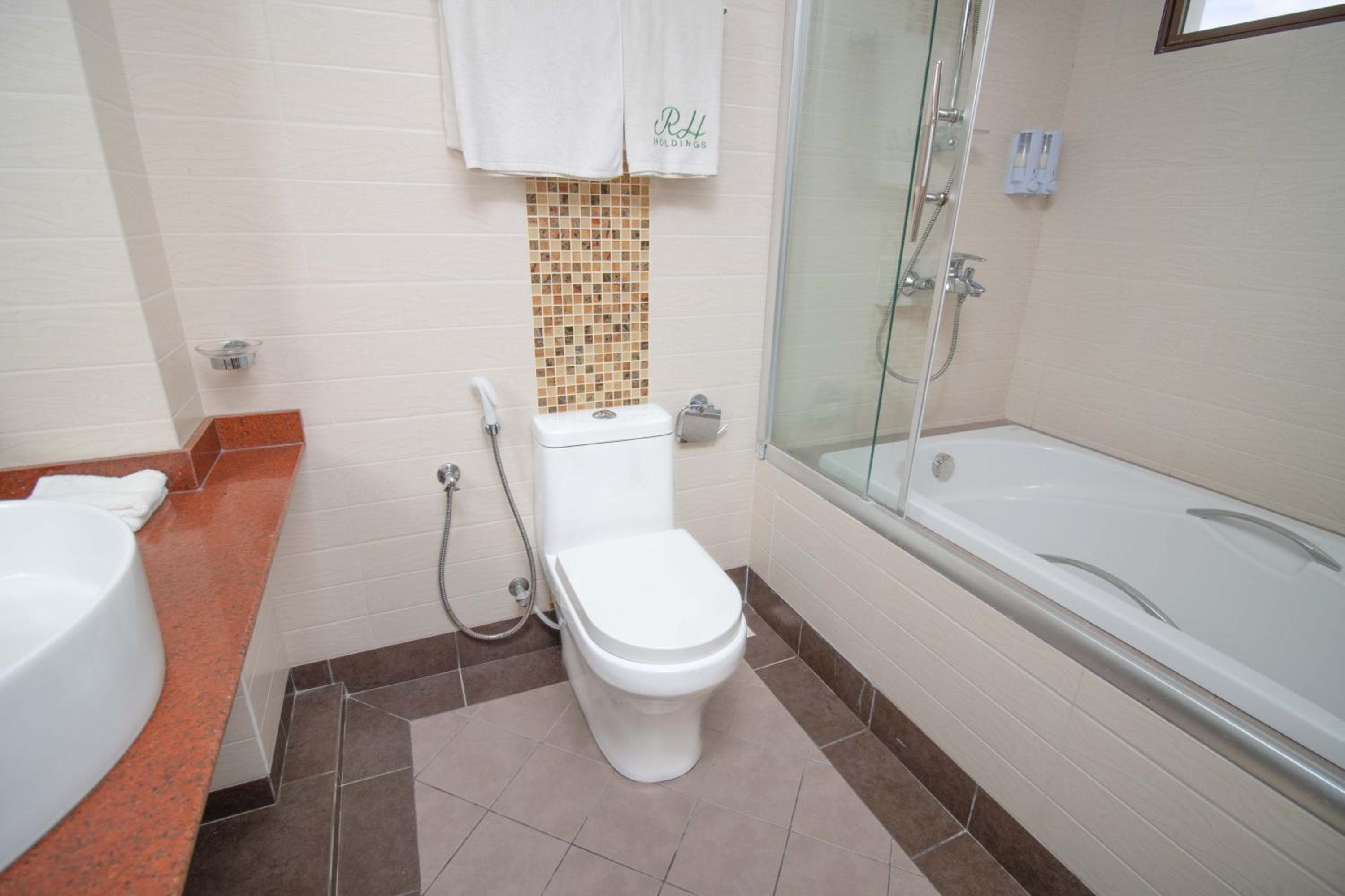 Rashu Hiyaa - View 26