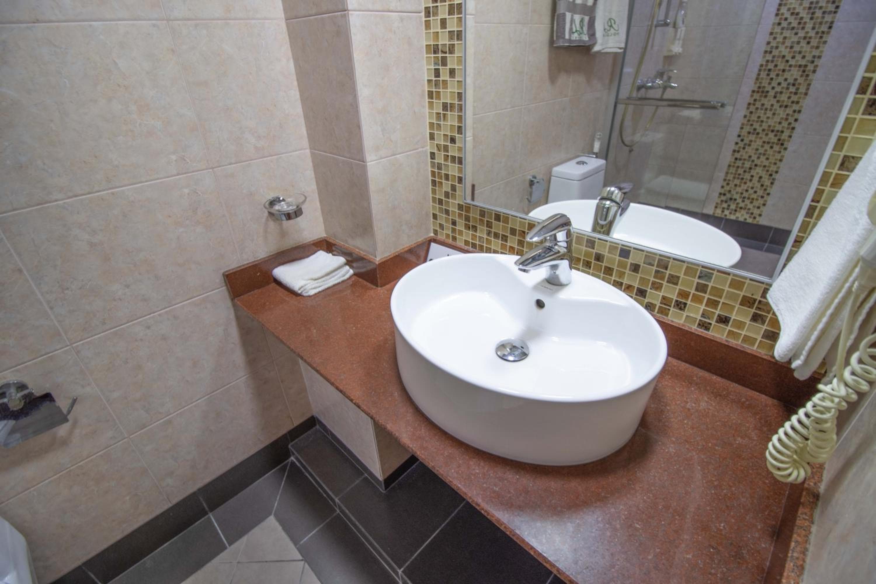 Rashu Hiyaa - View 46