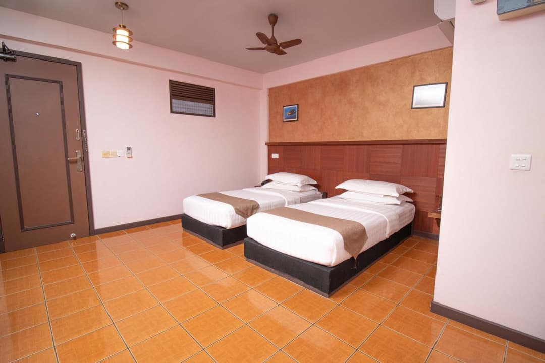 Rashu Hiyaa Hotel - View 49