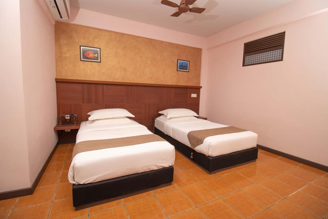 Rashu Hiyaa Hotel - View 80