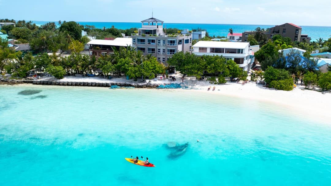 Rashu Hiyaa Hotel - View 57