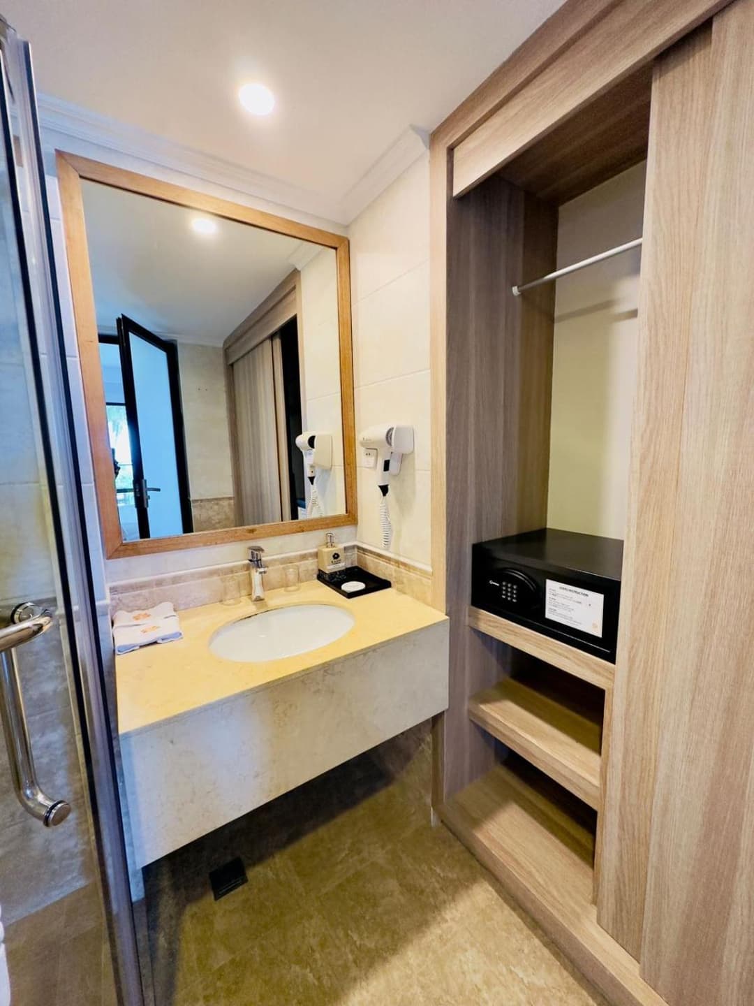 Kaani Grand Seaview - View 7