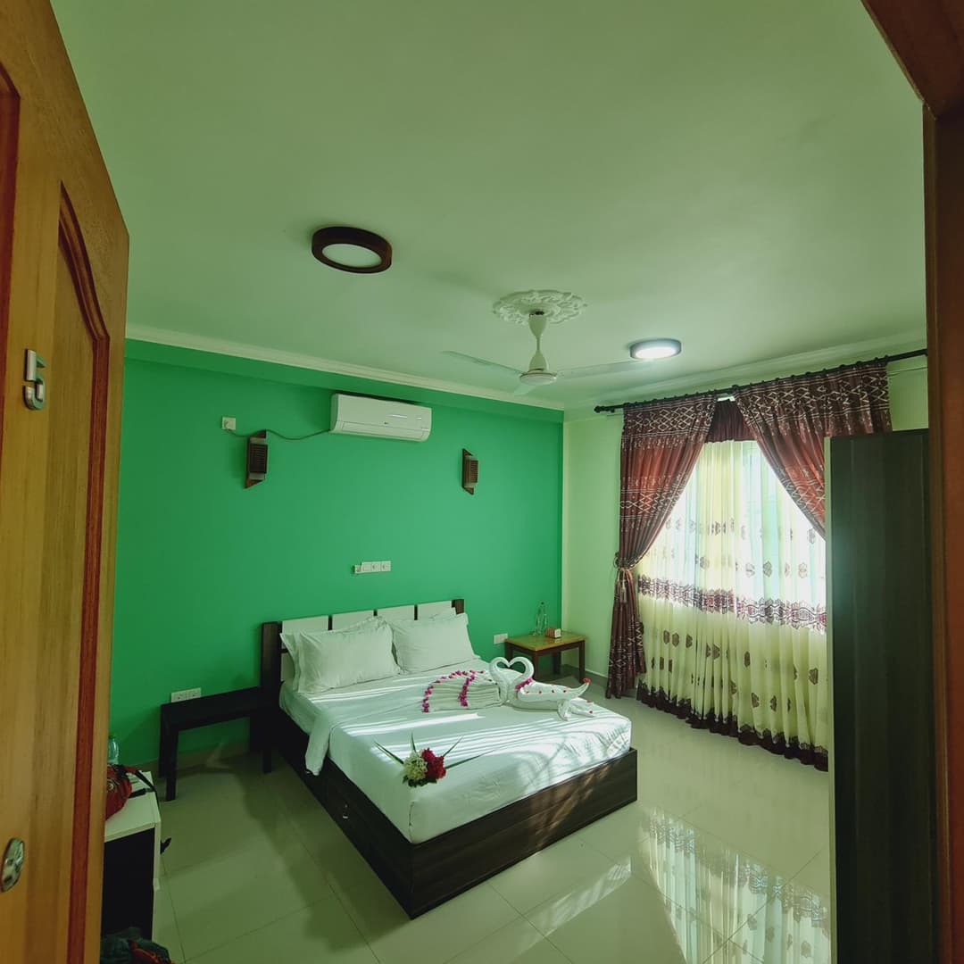 Aanirustayinn - View 7