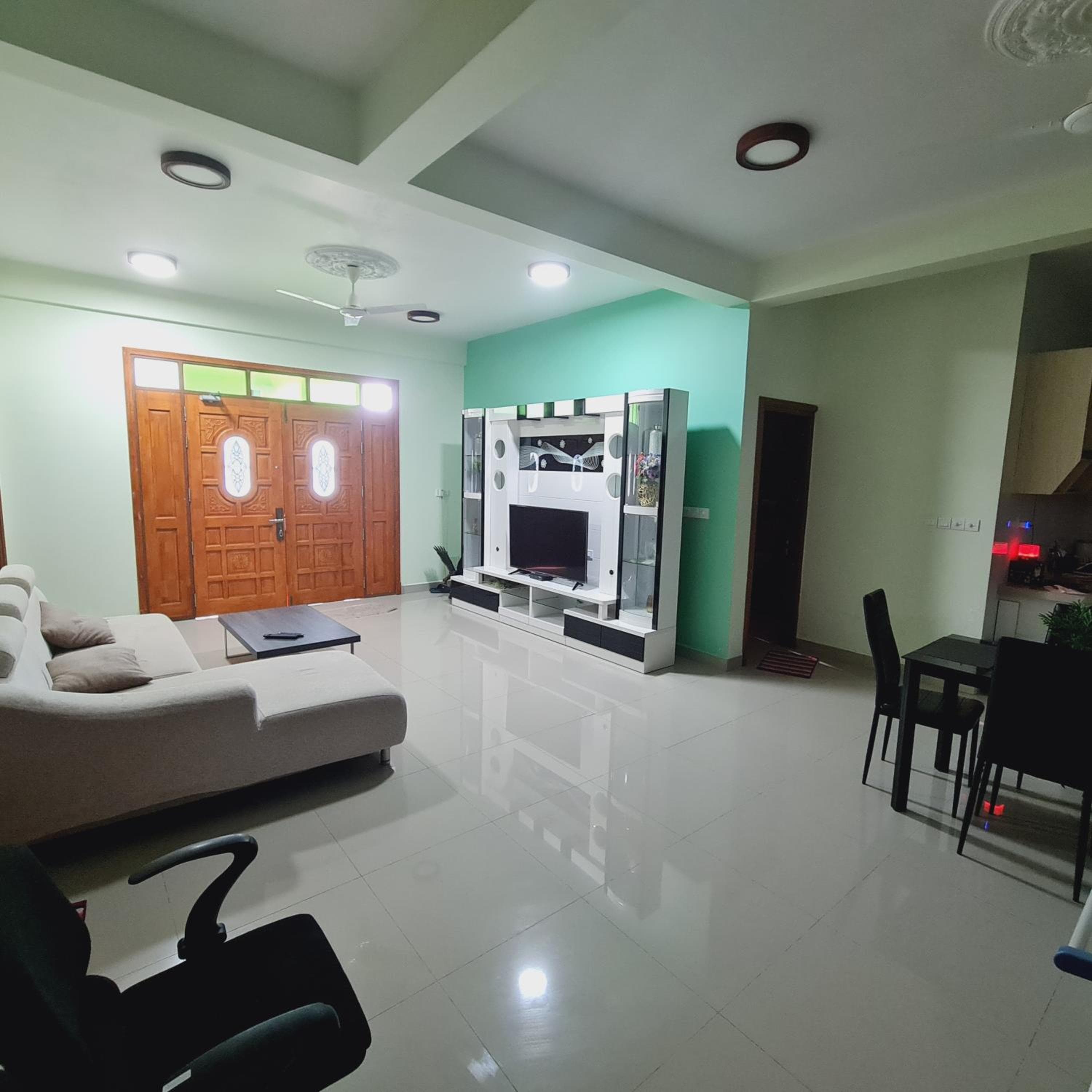 Aanirustayinn - View 2