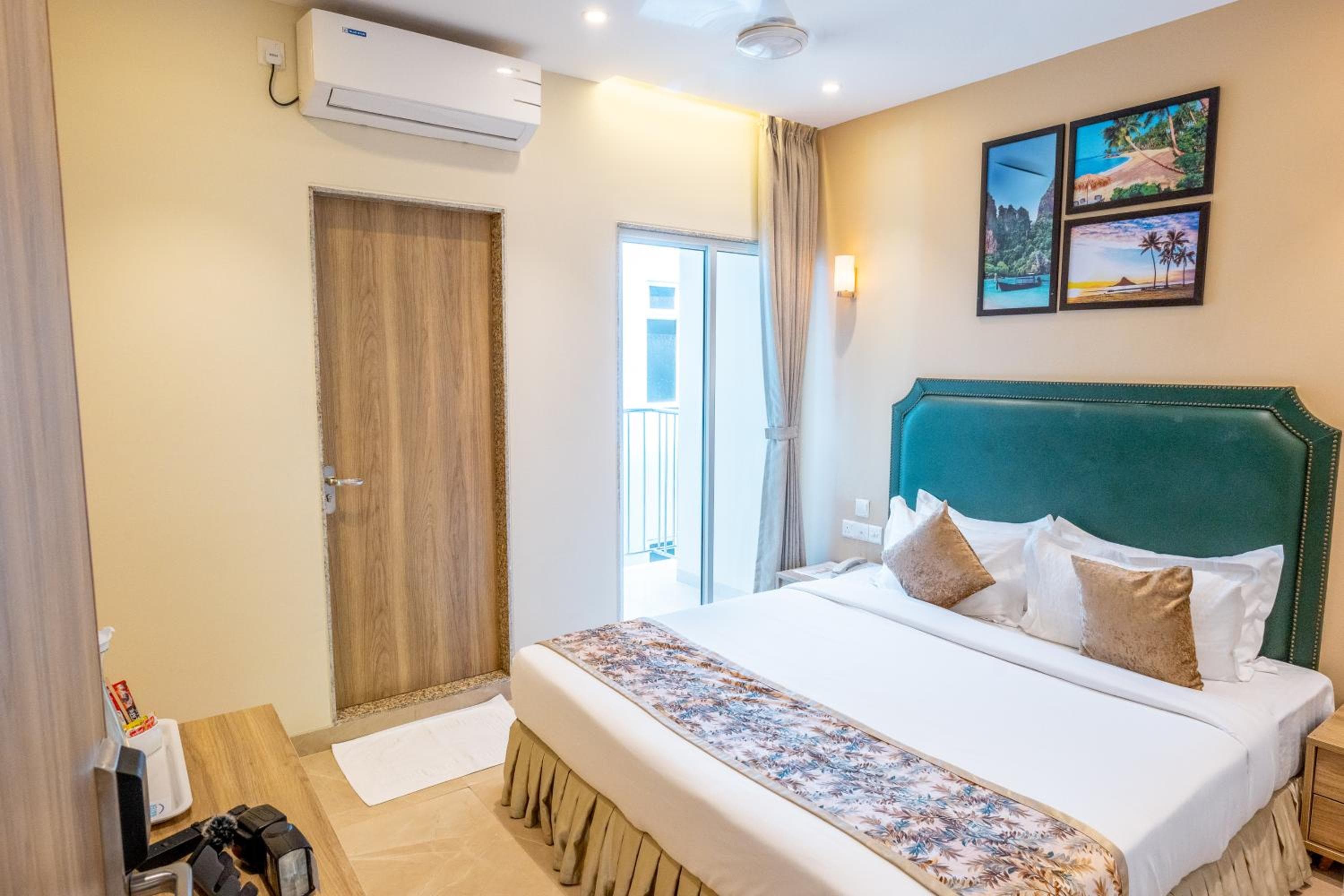 Hotel Flora - View 37