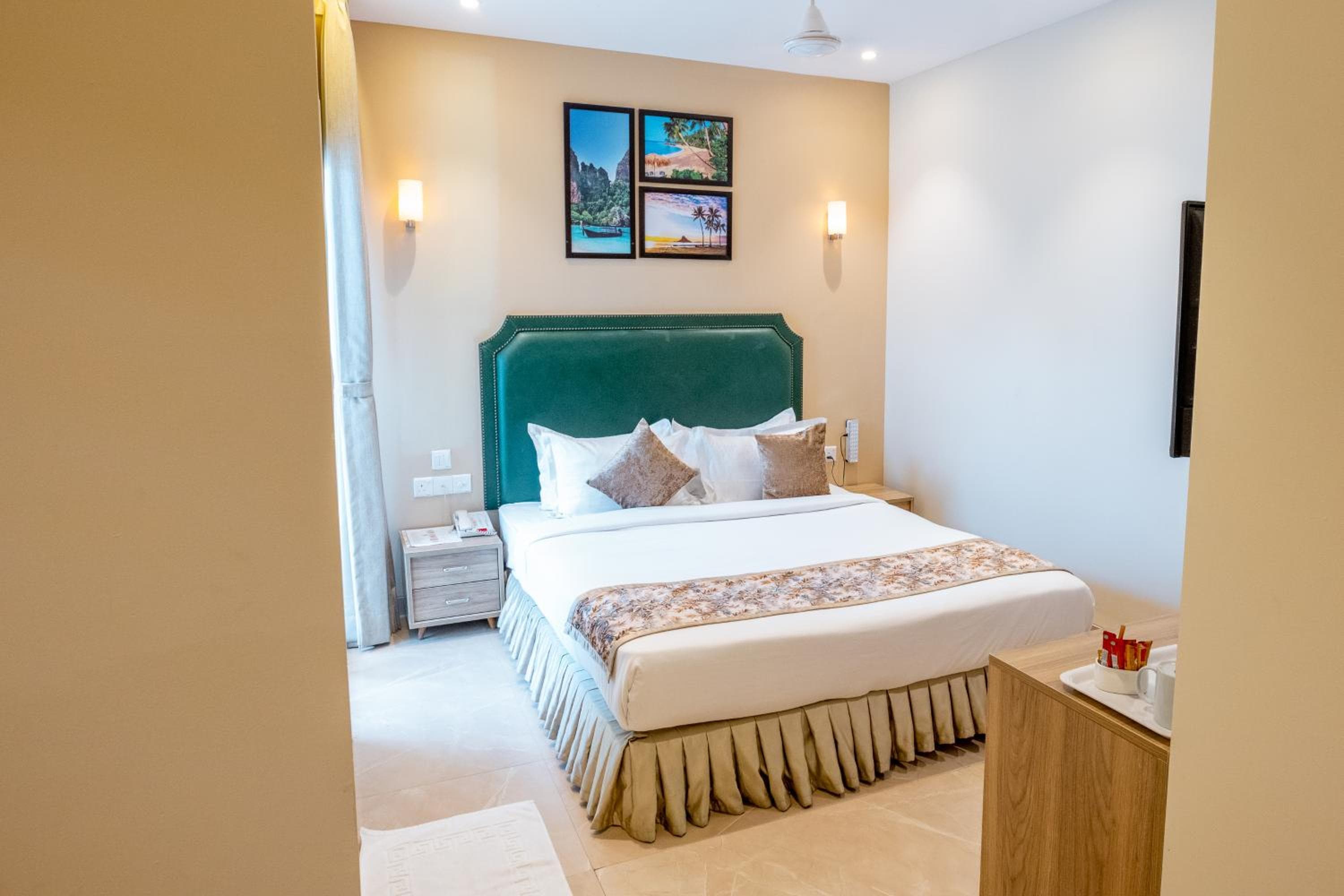 Hotel Flora - View 26