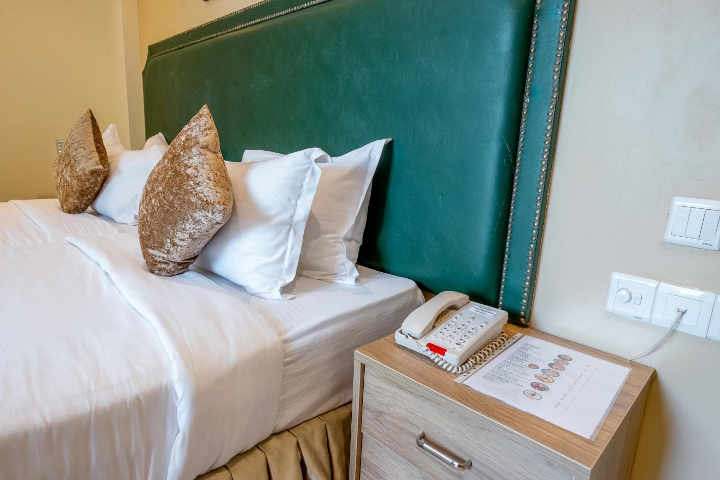 Hotel Flora - View 38